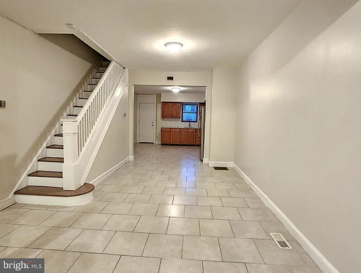 MILL HILL - Residential