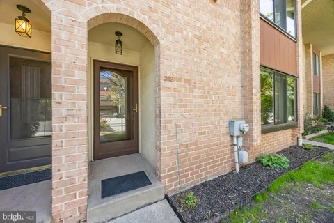 212 Stonybrook Dr Unit 212, Eagleville, PA 19403 - MLS#: PAMC2136882