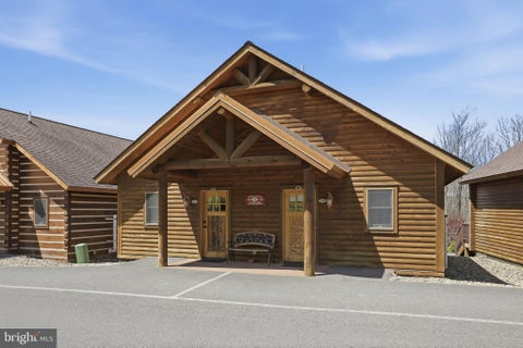 Condo For Sale - 199 Cabin Lodge Road<br/> MC HENRY, MD 21541