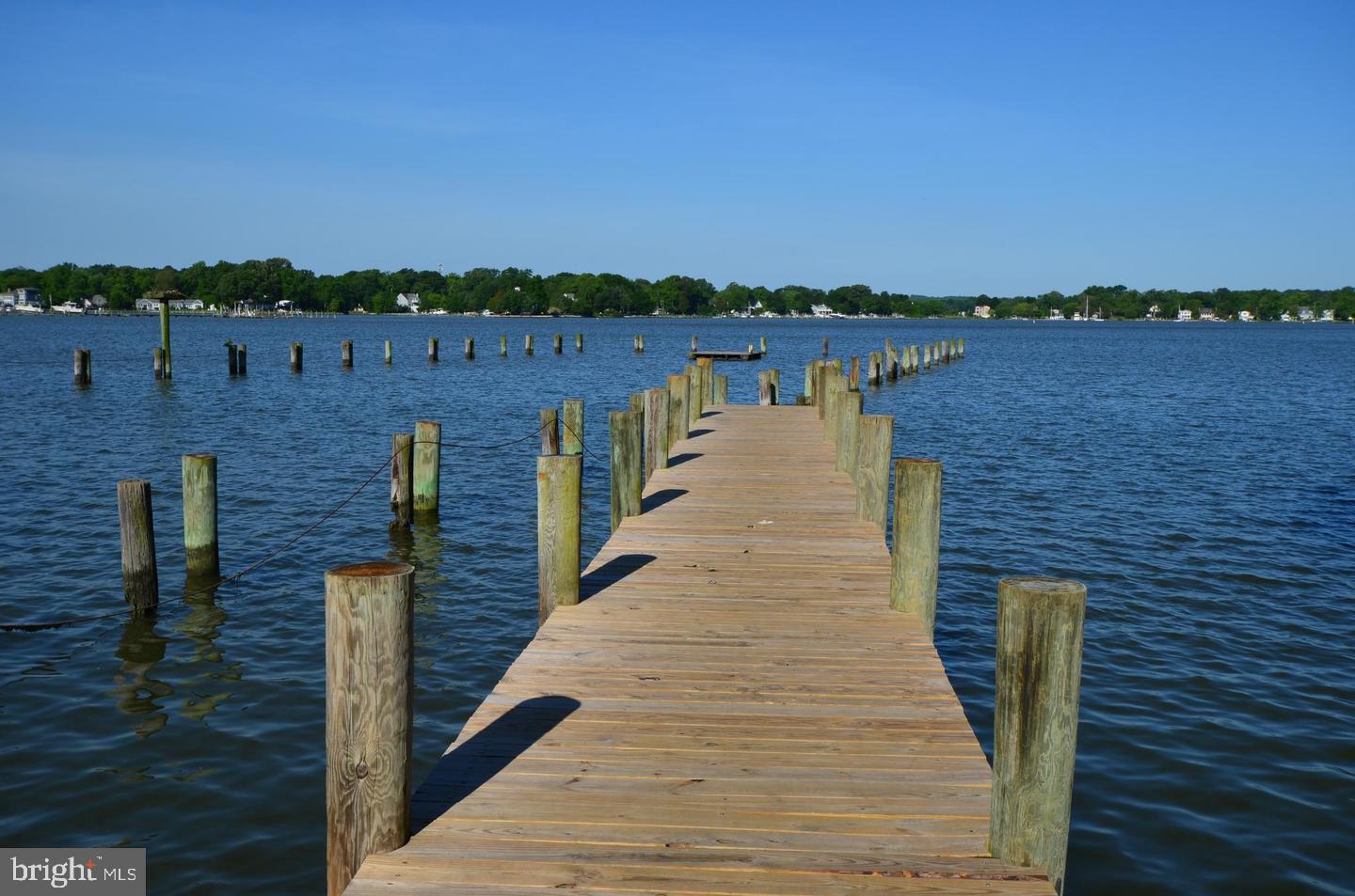 AVALON SHORES - Residential Lease