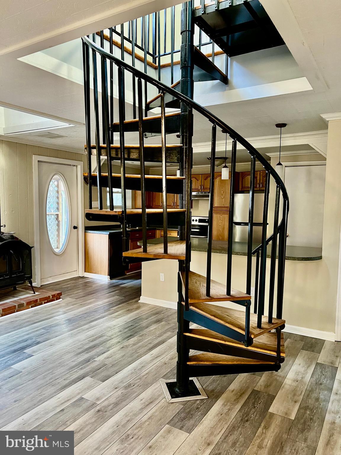 AVALON SHORES - Residential Lease