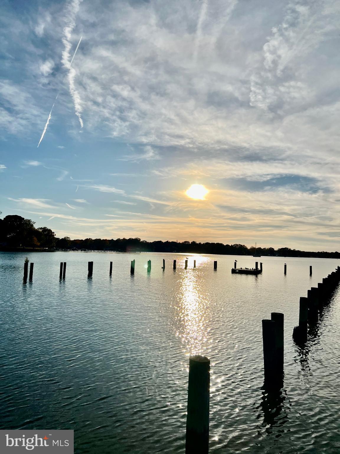 AVALON SHORES - Residential Lease