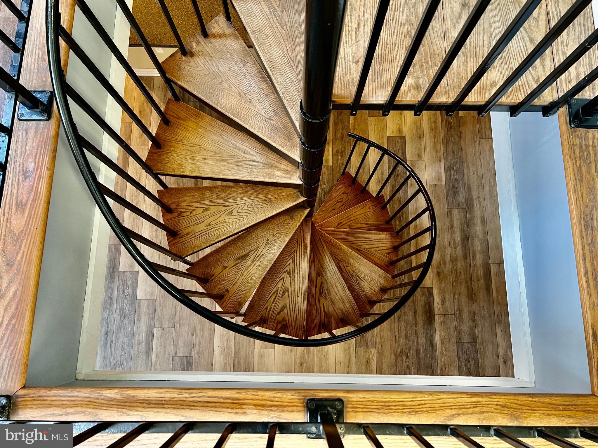 AVALON SHORES - Residential Lease