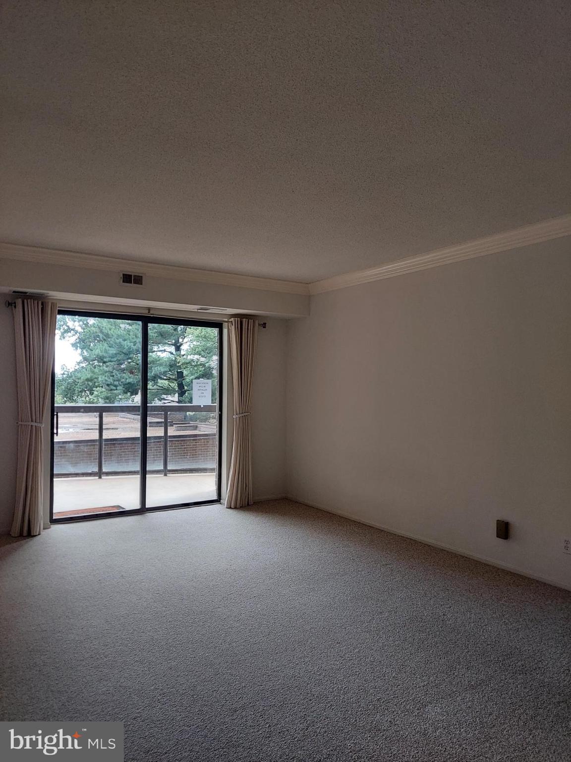 ROTONDA - Residential Lease