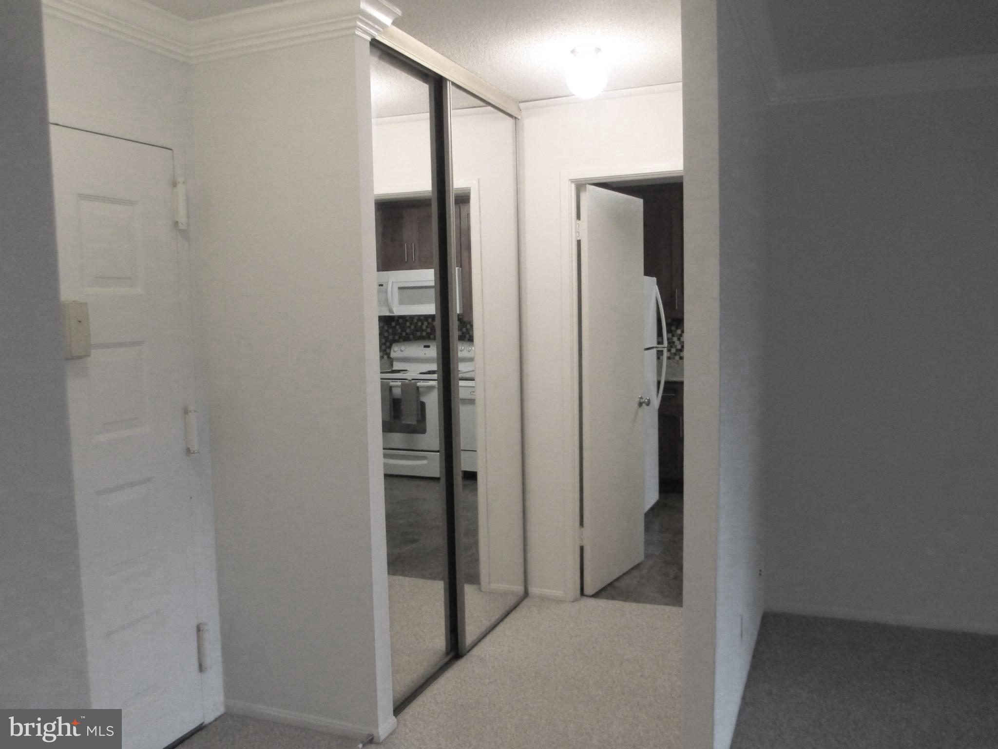 ROTONDA - Residential Lease