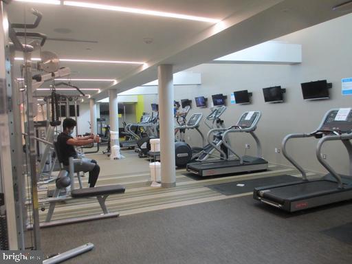 ROTONDA - Residential Lease