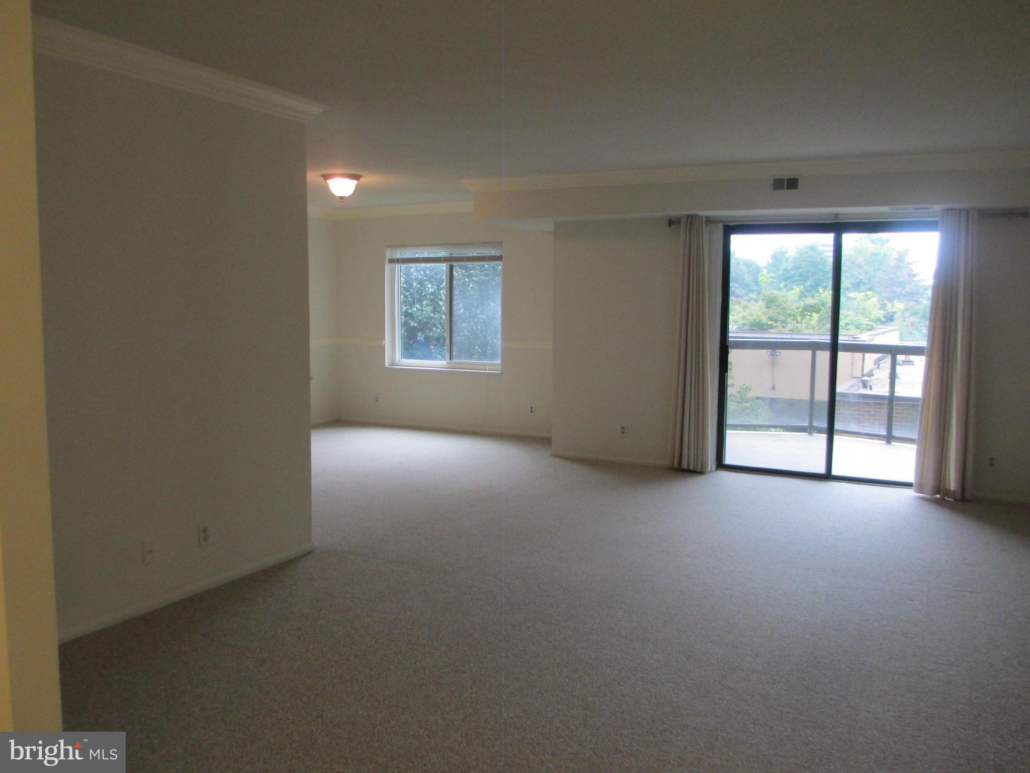 ROTONDA - Residential Lease