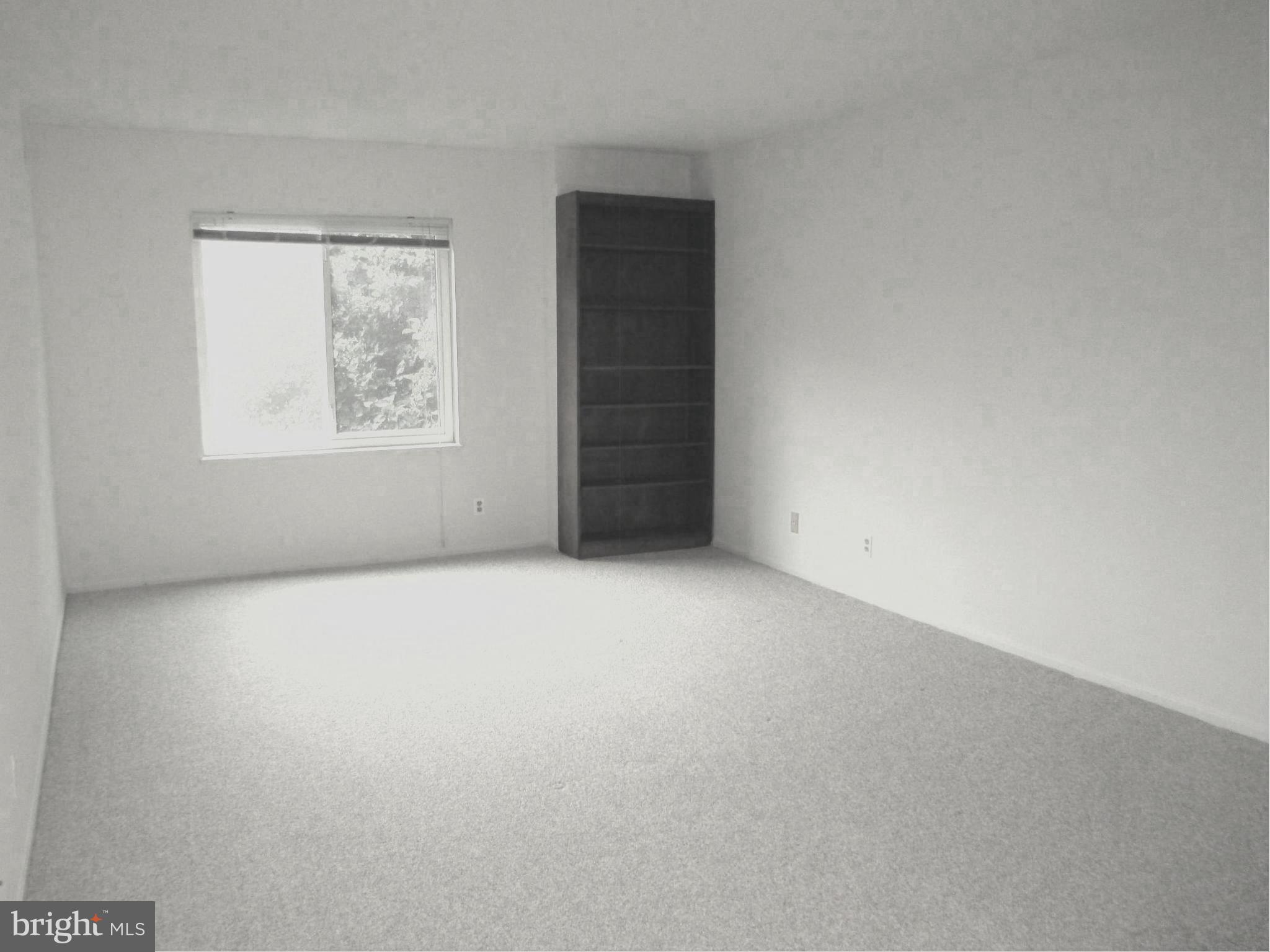 ROTONDA - Residential Lease