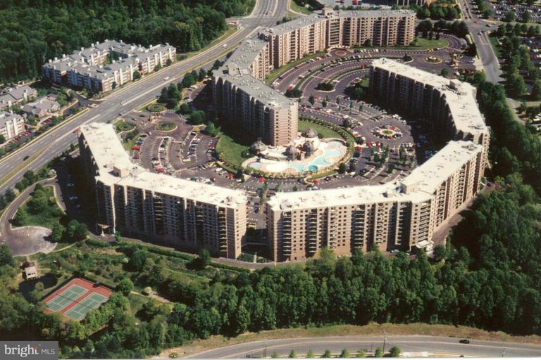 ROTONDA - Residential Lease