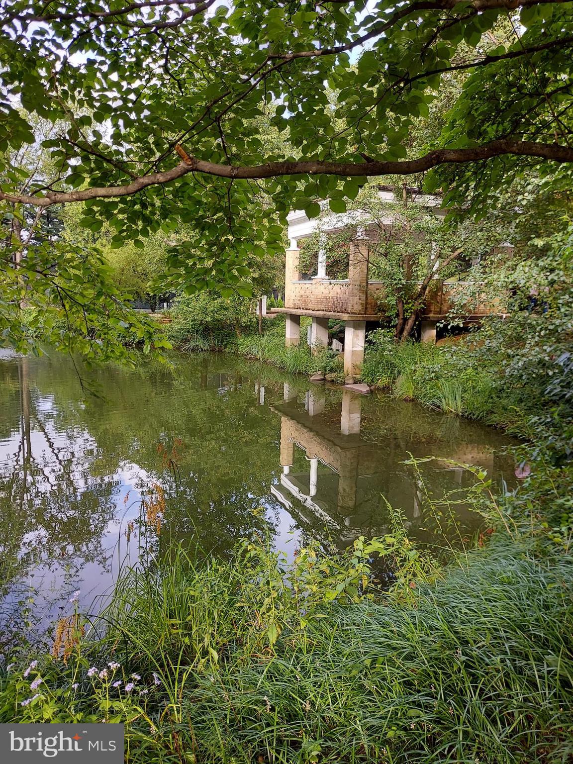 ROTONDA - Residential Lease