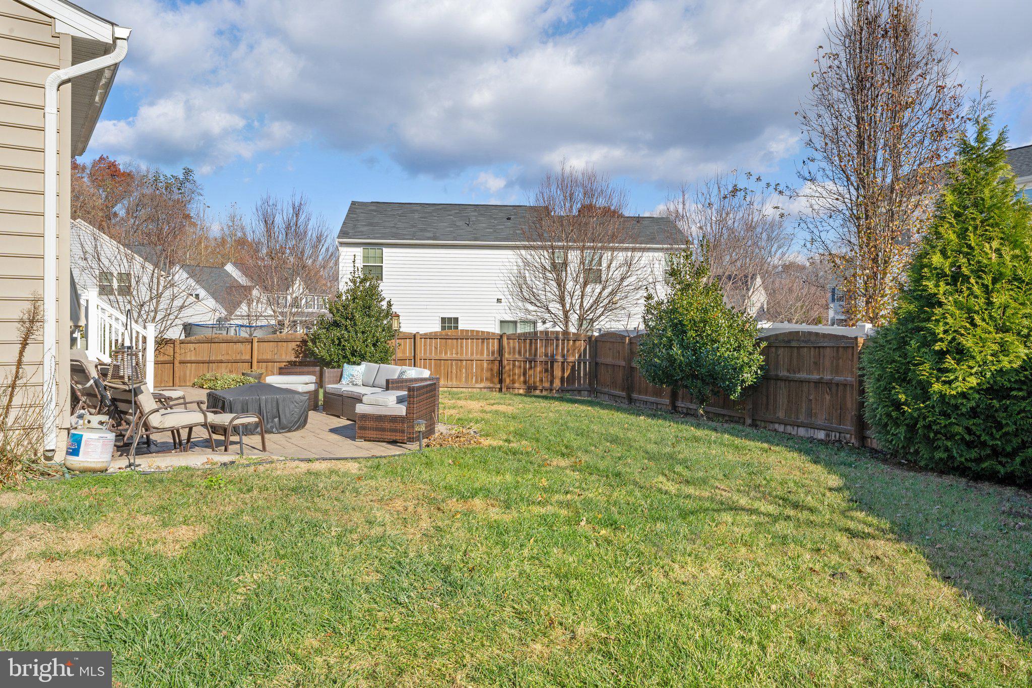 WEST HAMPTON VILLAGE - Residential