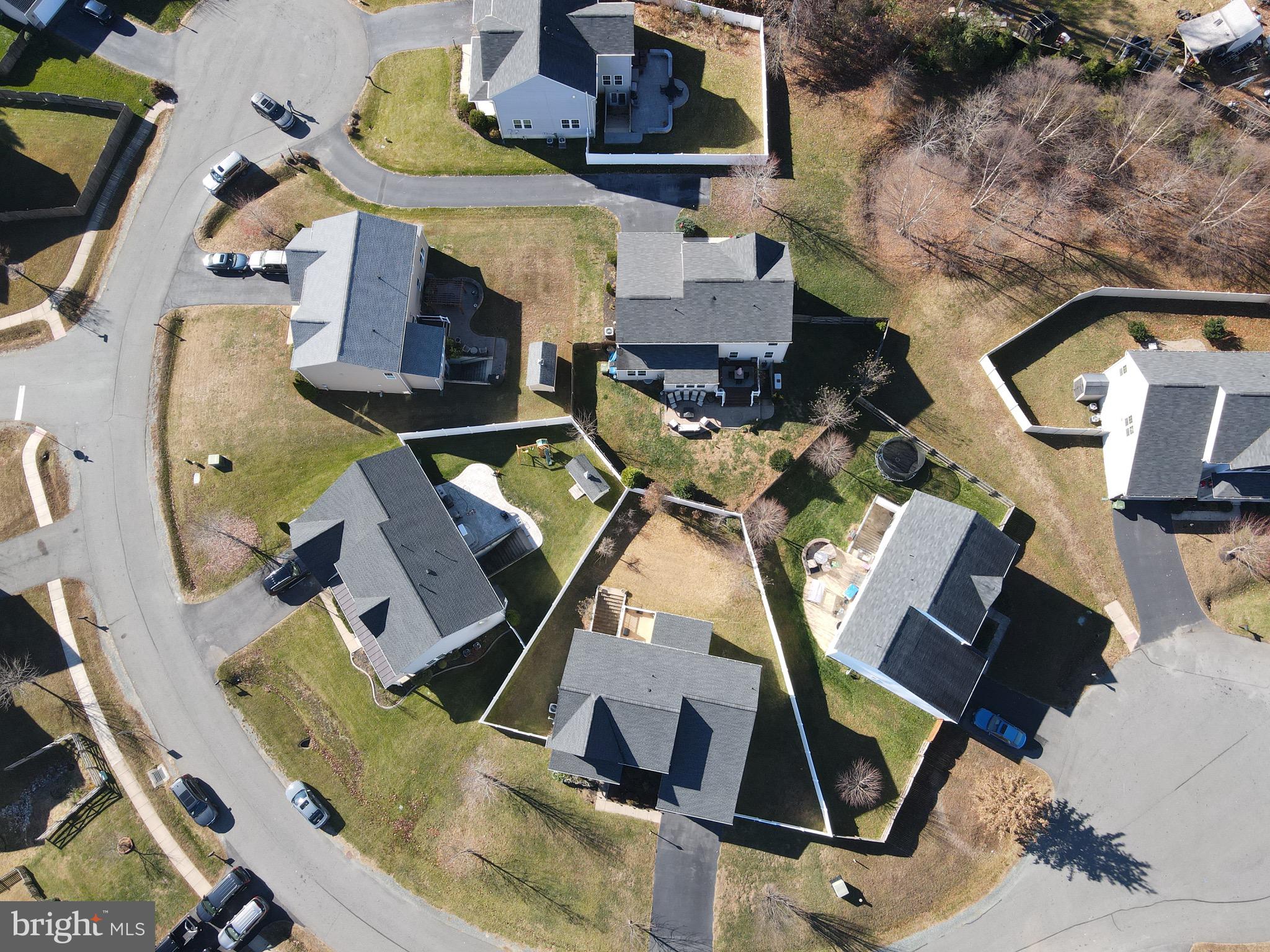 WEST HAMPTON VILLAGE - Residential