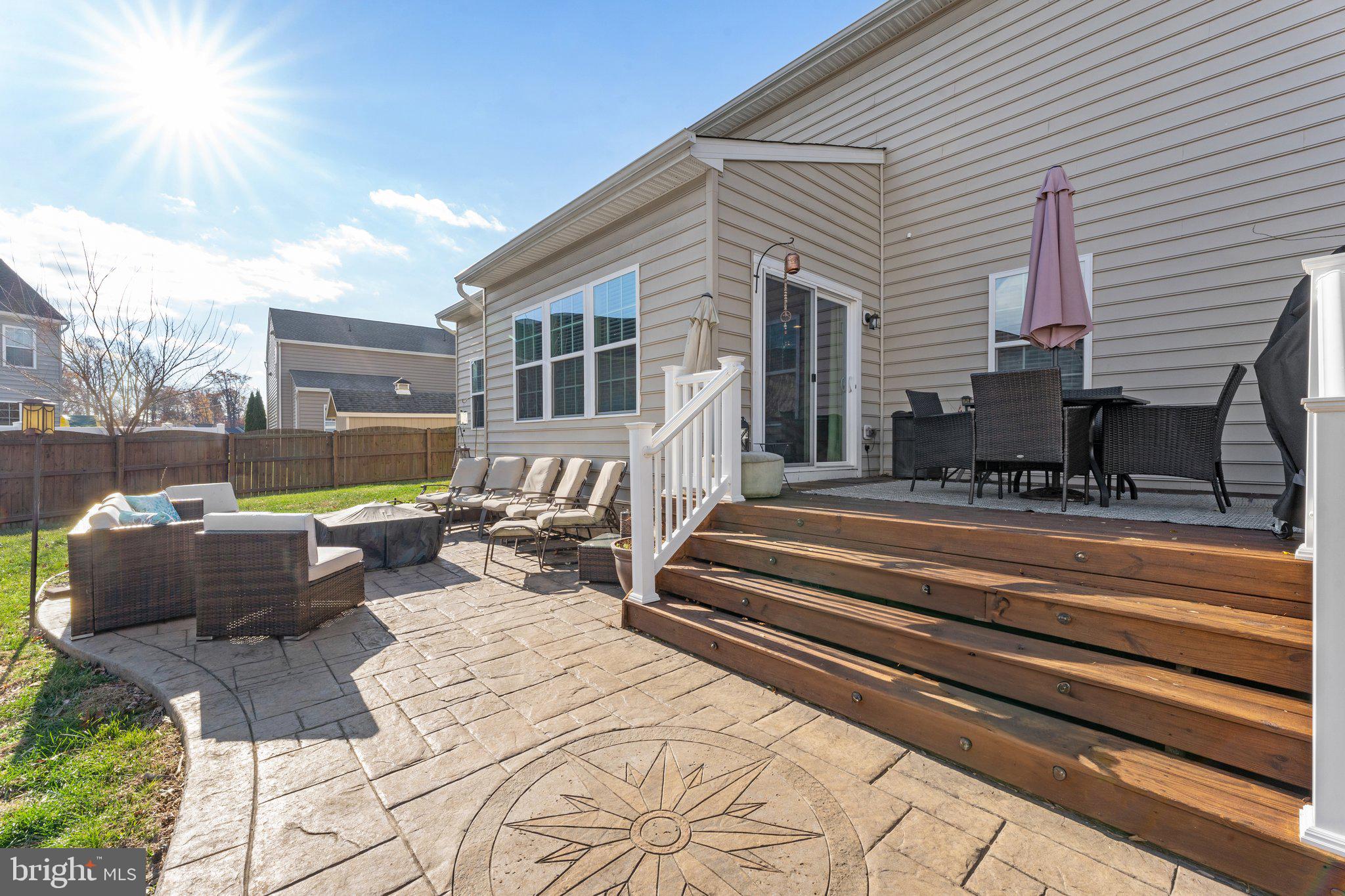 WEST HAMPTON VILLAGE - Residential