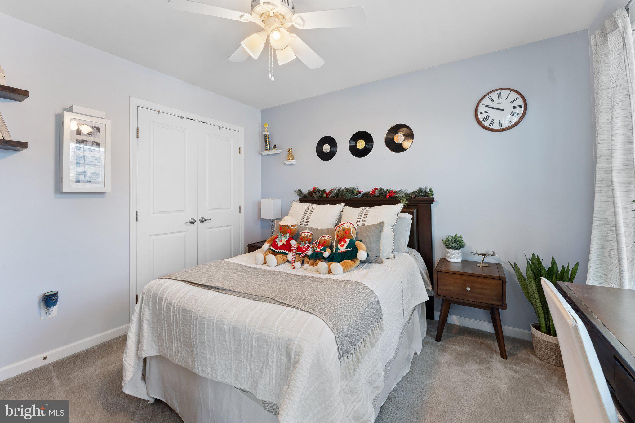 WEST HAMPTON VILLAGE - Residential