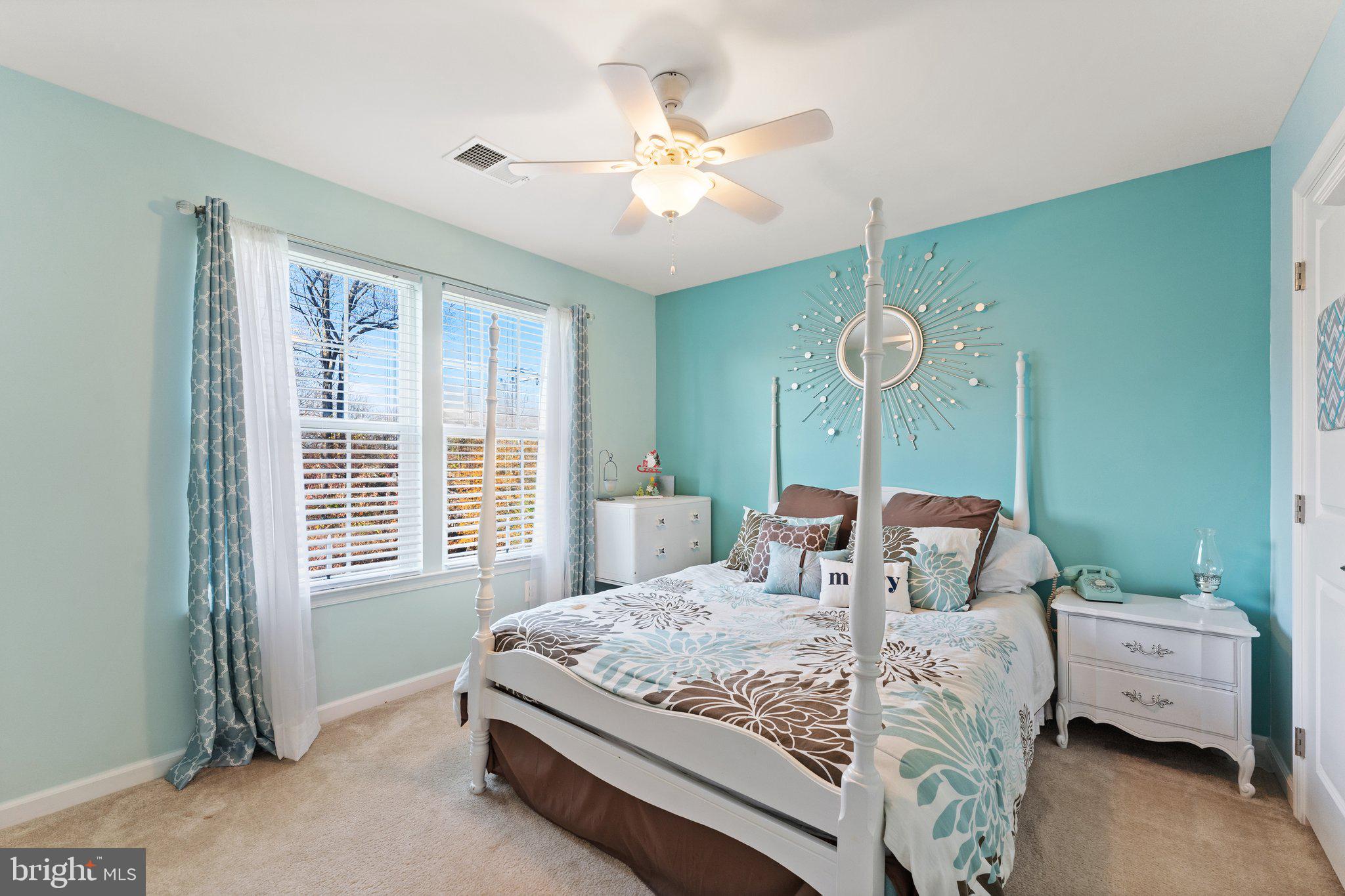 WEST HAMPTON VILLAGE - Residential