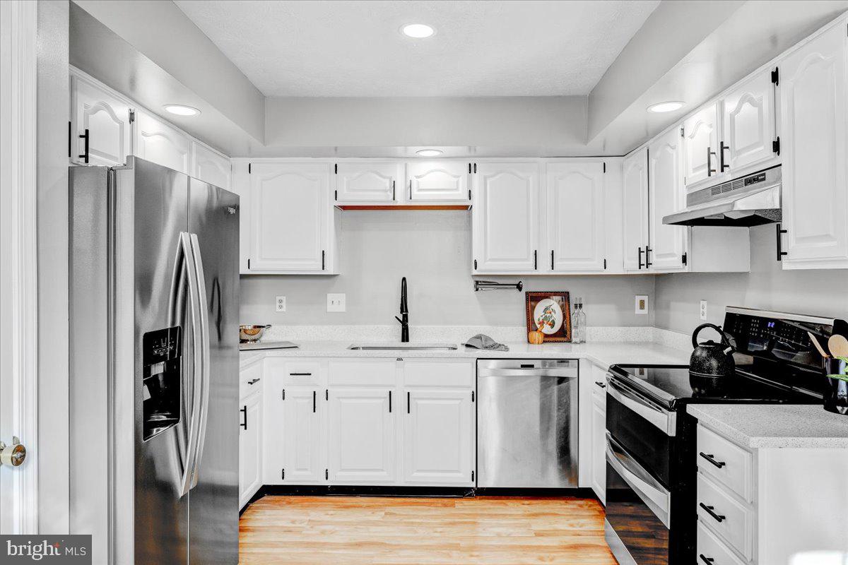 VILLAGE OF DORSEY SEARCH - Residential