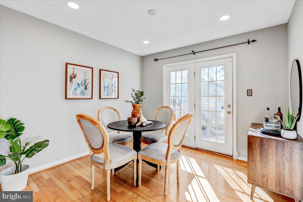 VILLAGE OF DORSEY SEARCH - Residential