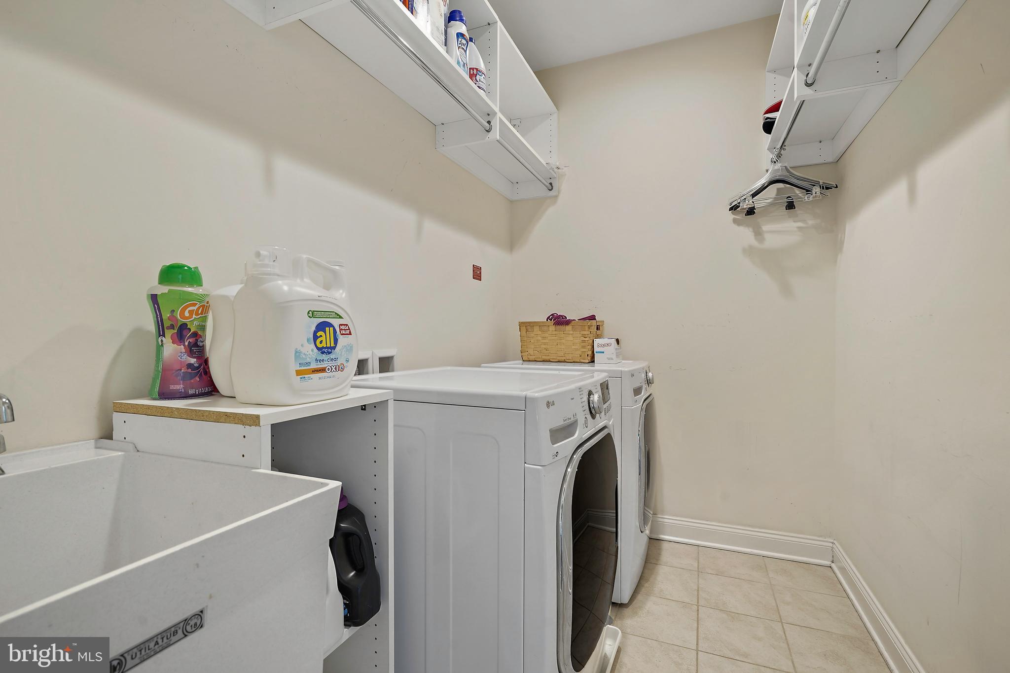 LENAH MILL - Residential