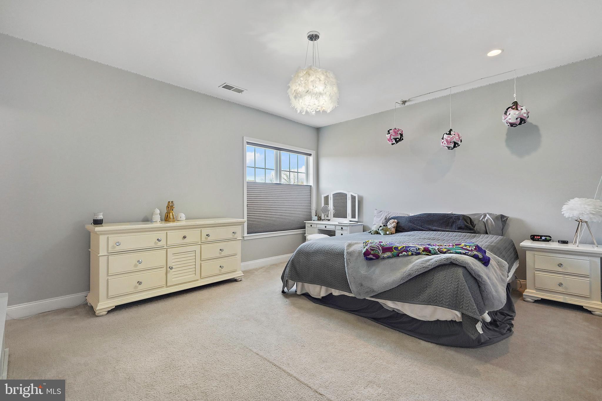 LENAH MILL - Residential