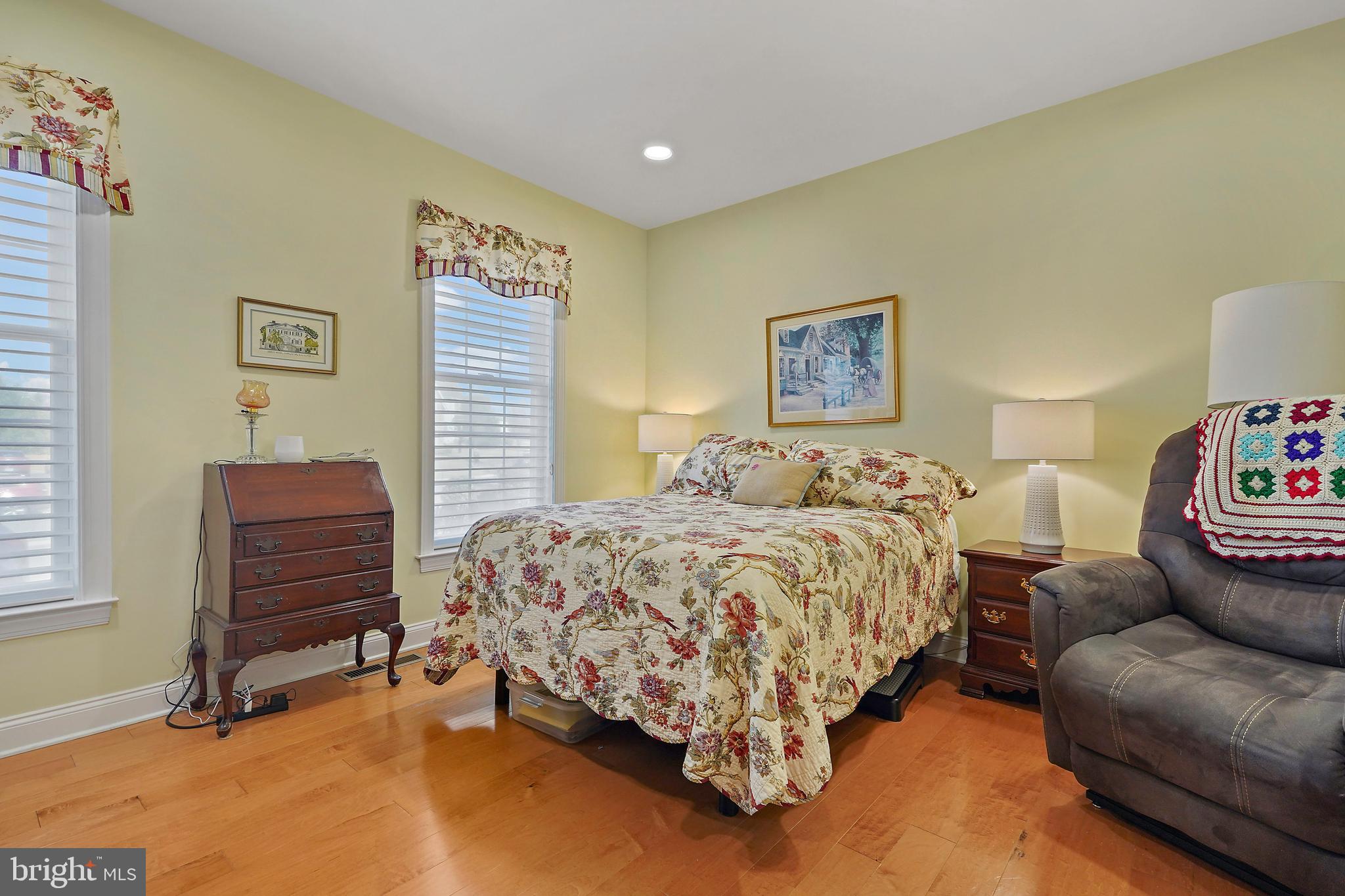 LENAH MILL - Residential