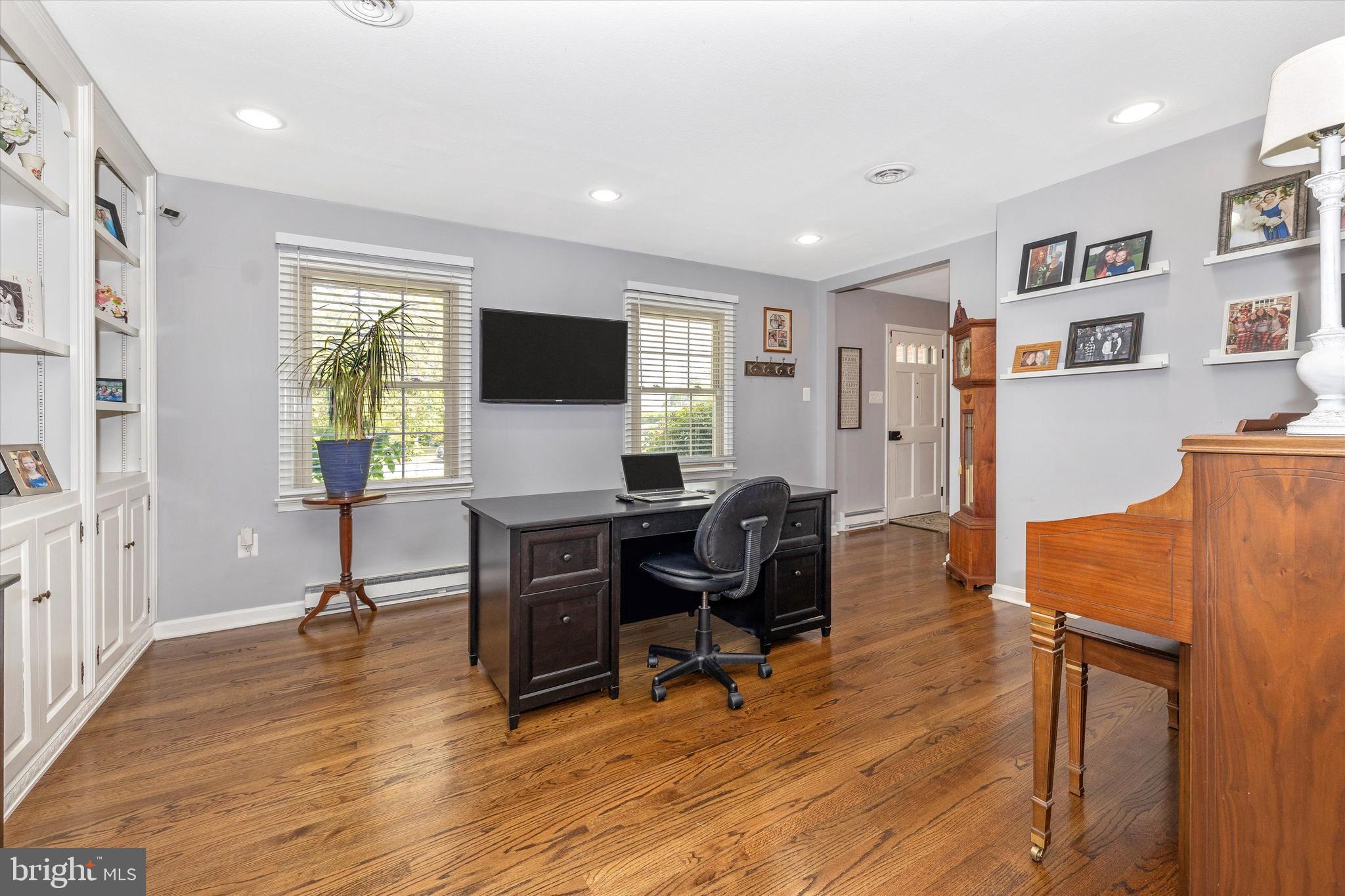 BRUNSWICK - Residential