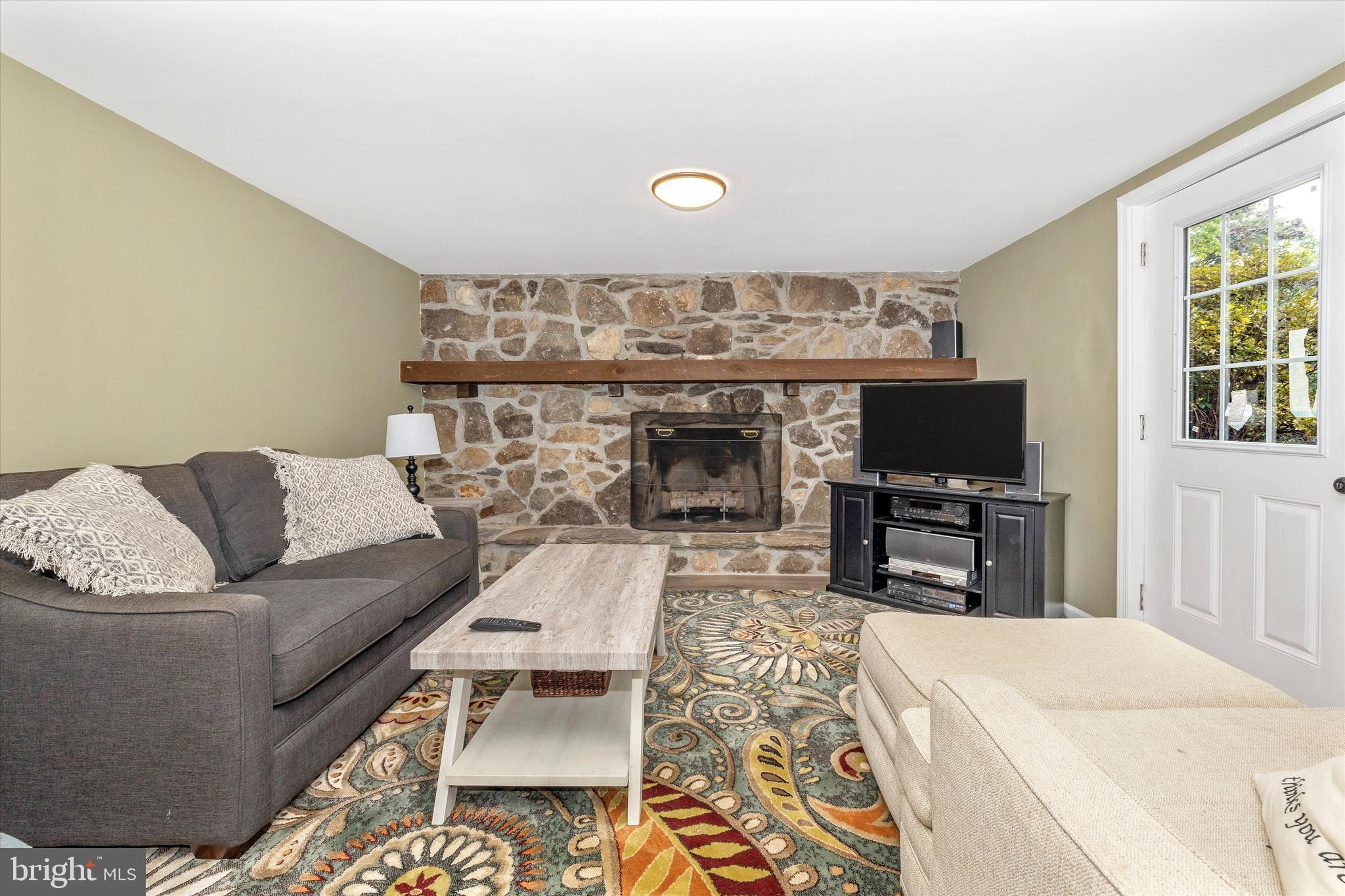 BRUNSWICK - Residential