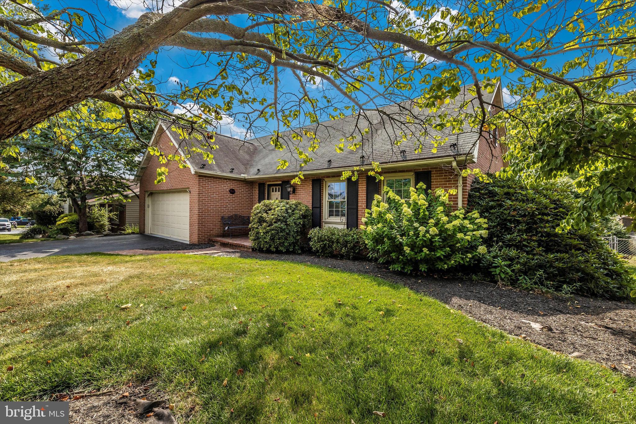 BRUNSWICK - Residential