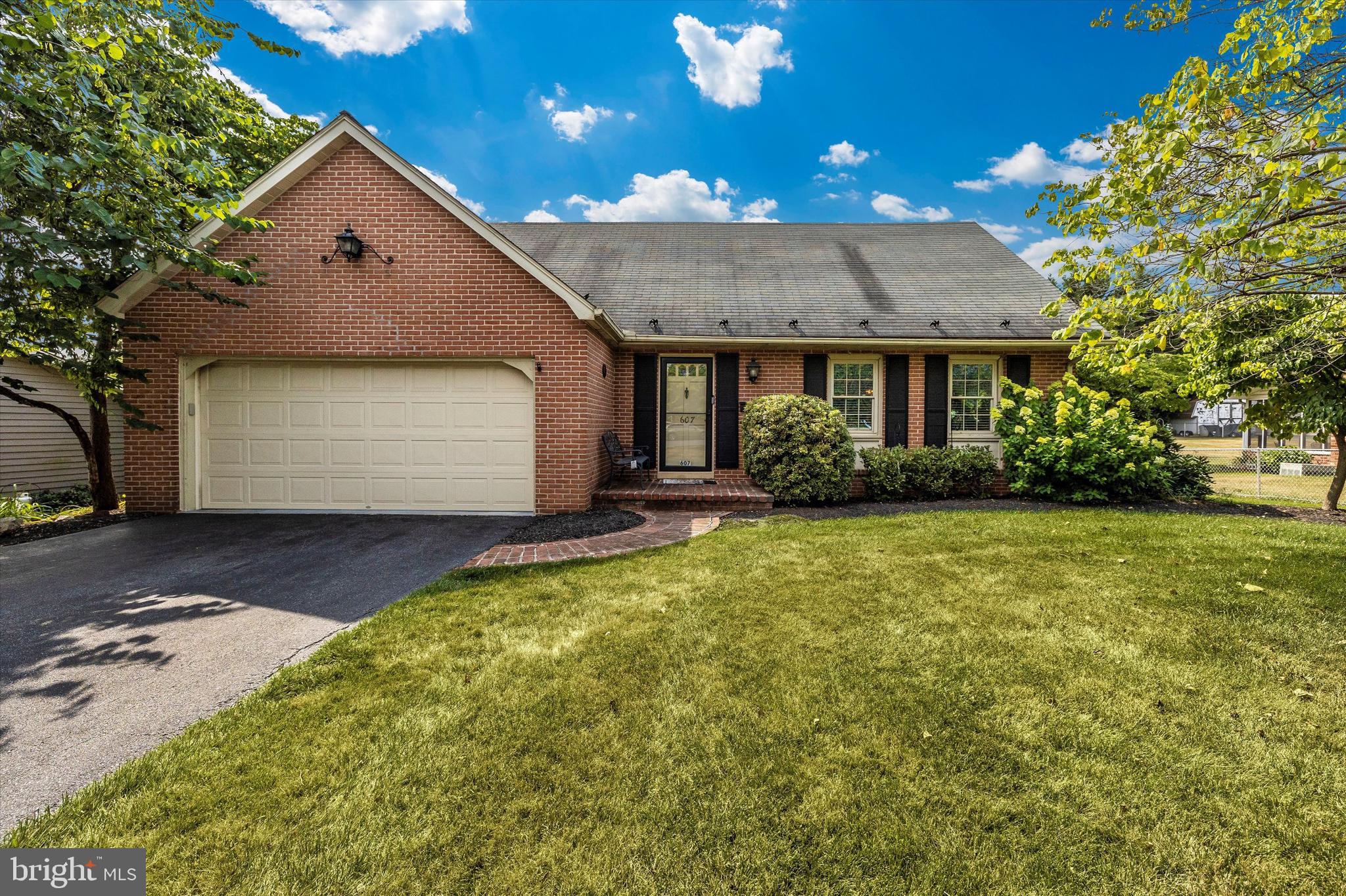 BRUNSWICK - Residential