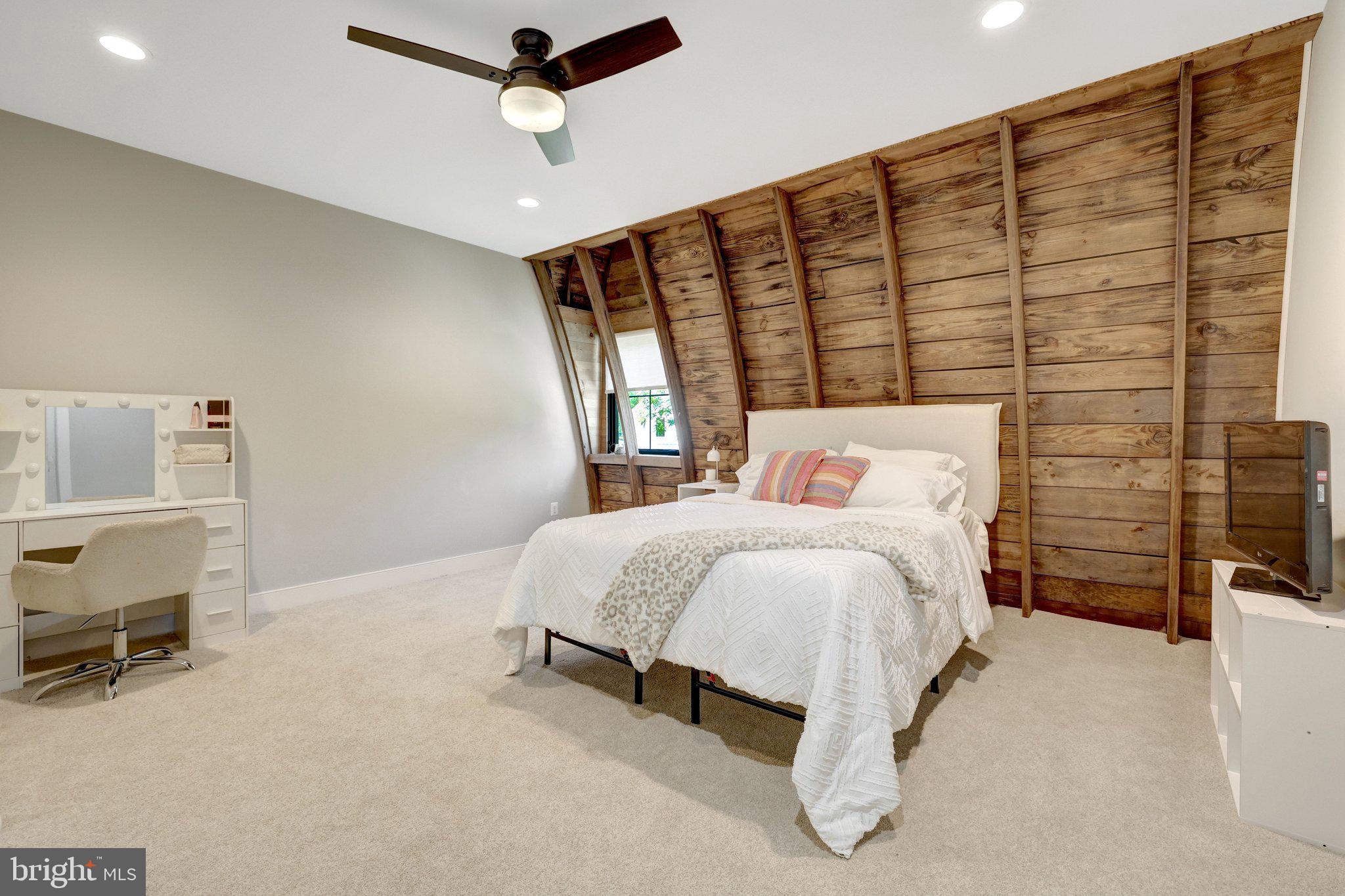 STONELEIGH - Residential