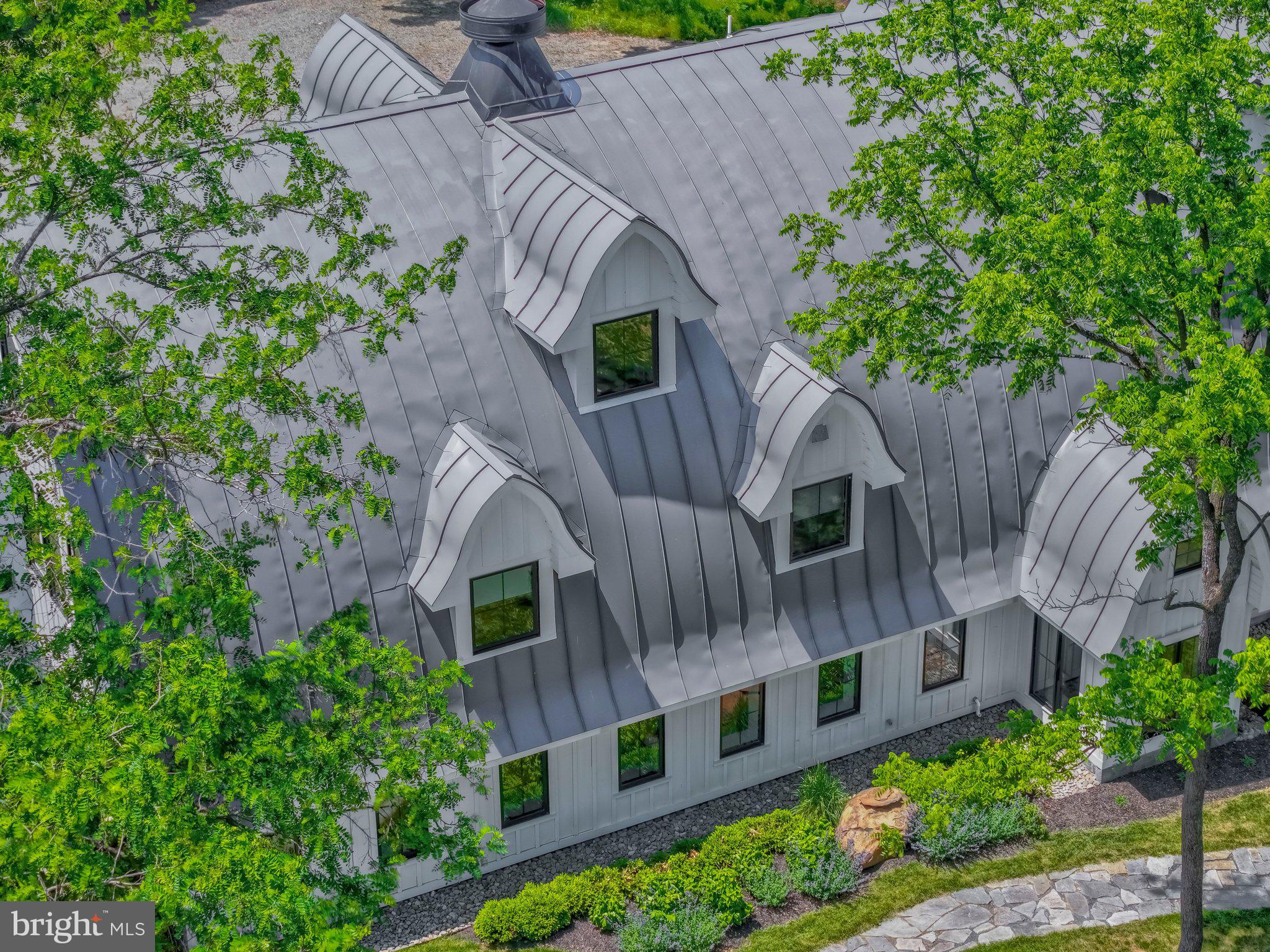 STONELEIGH - Residential