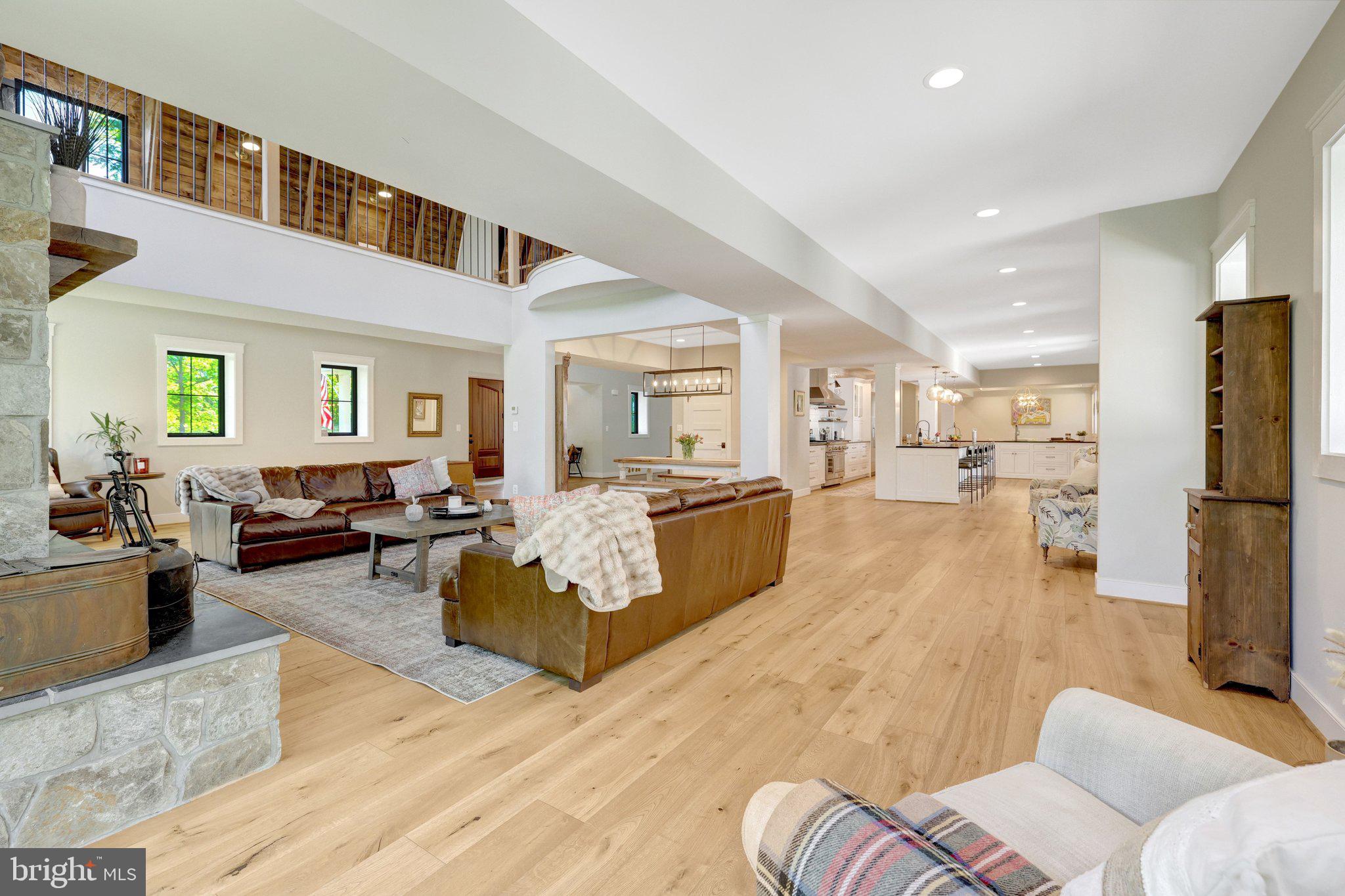 STONELEIGH - Residential