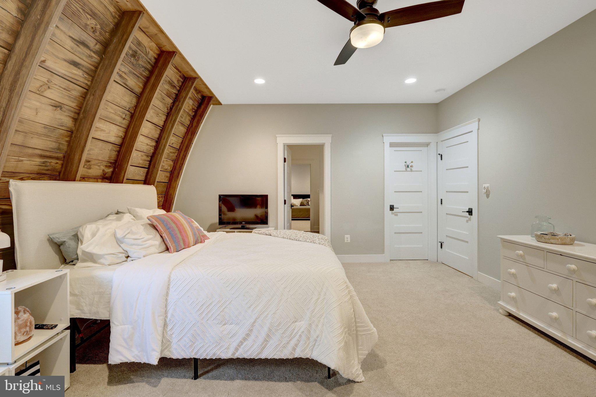 STONELEIGH - Residential