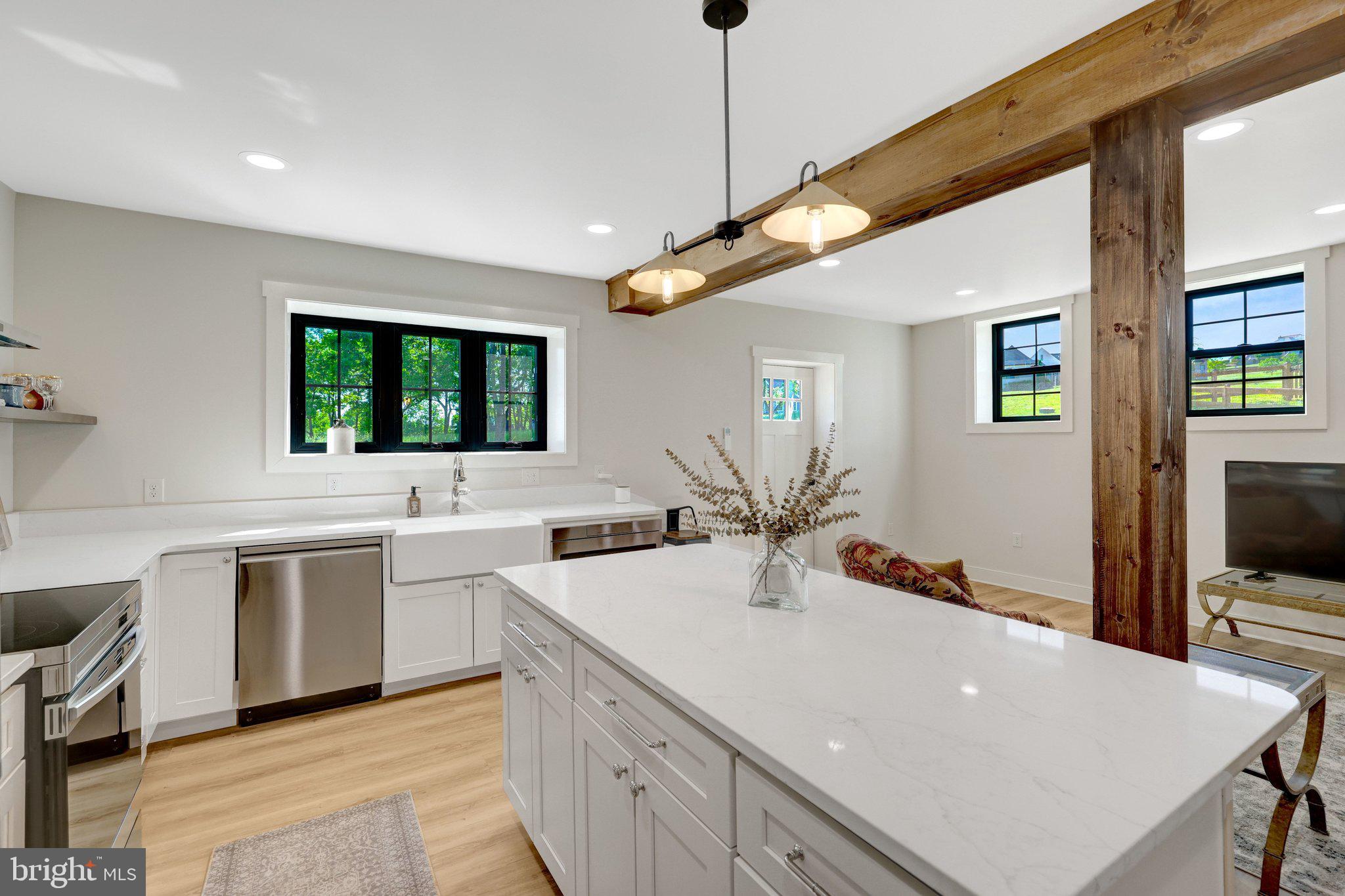 STONELEIGH - Residential