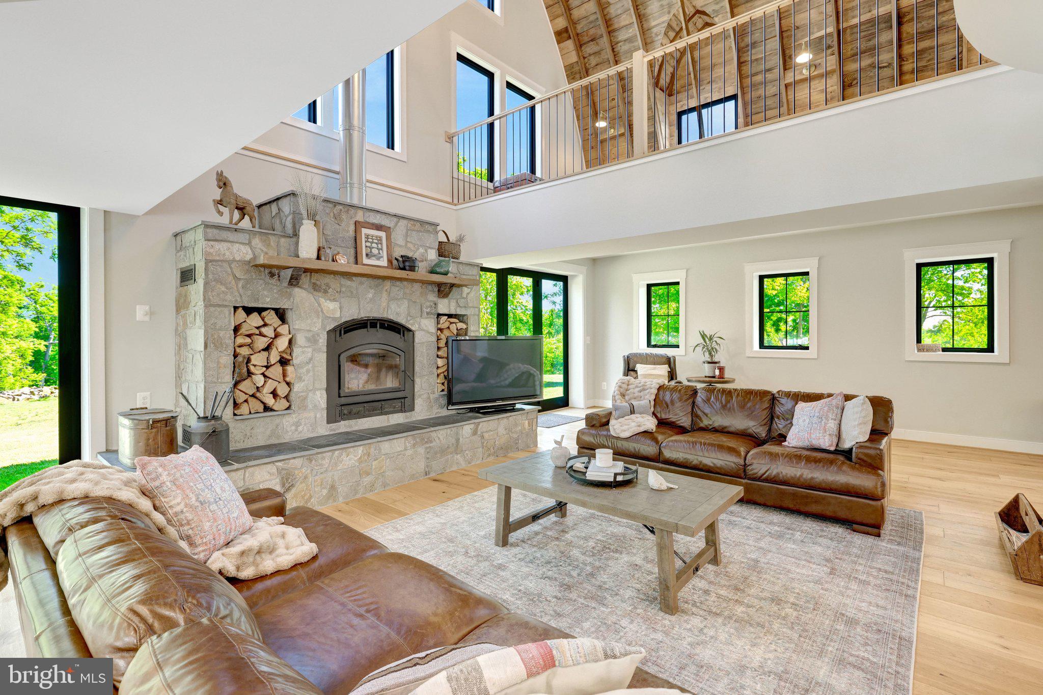 STONELEIGH - Residential