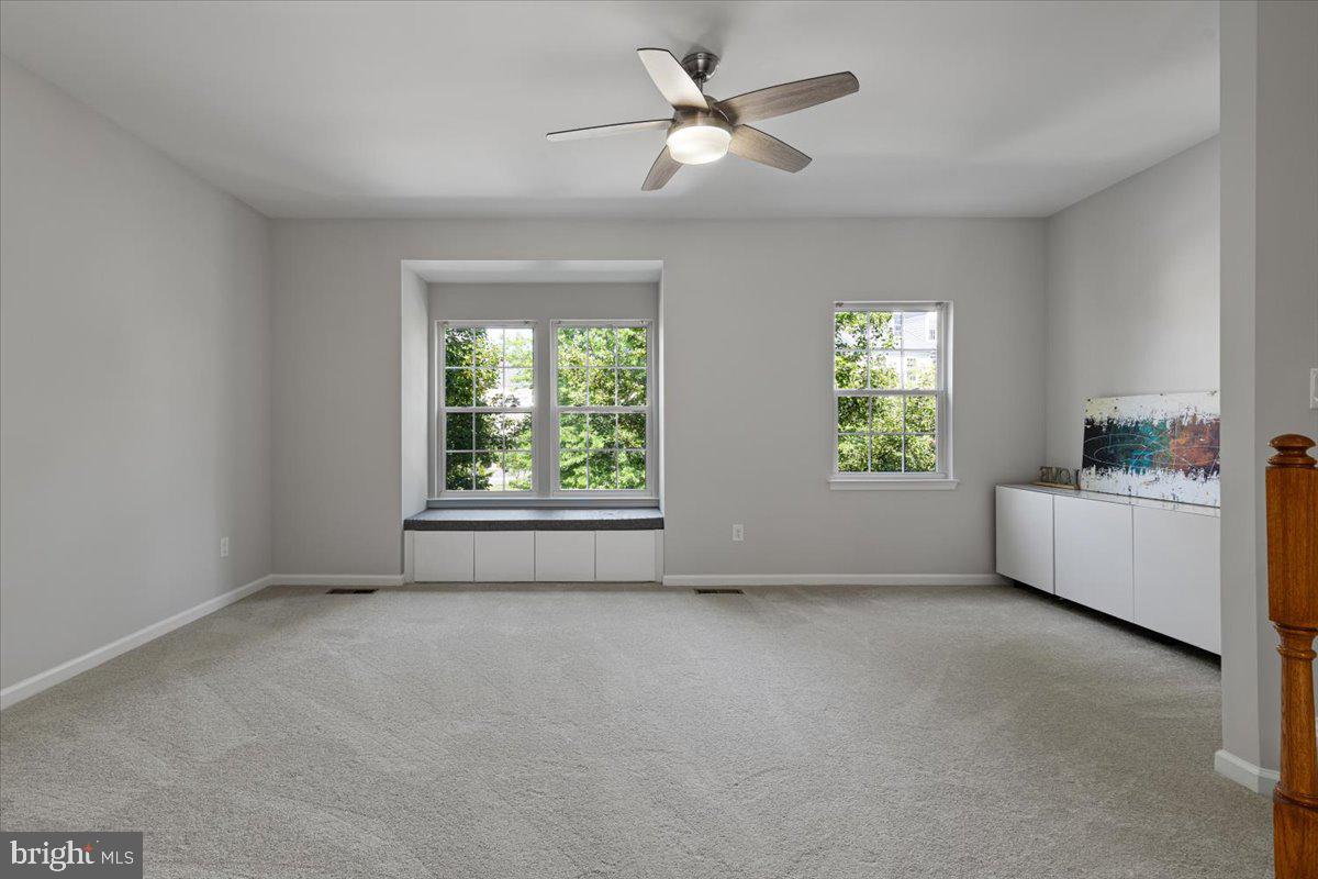 12749 STONE LINED CIRCLE