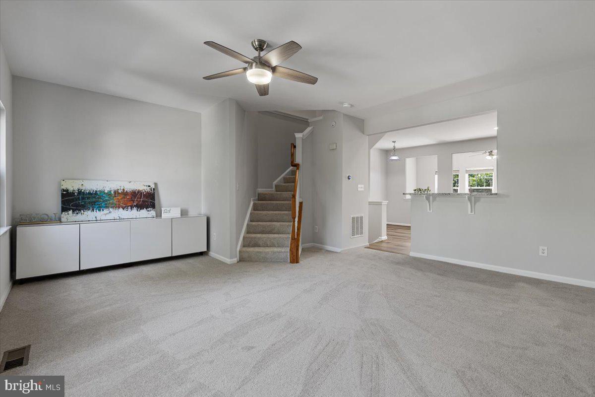 12749 STONE LINED CIRCLE