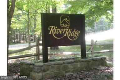 RIVER RIDGE - Land