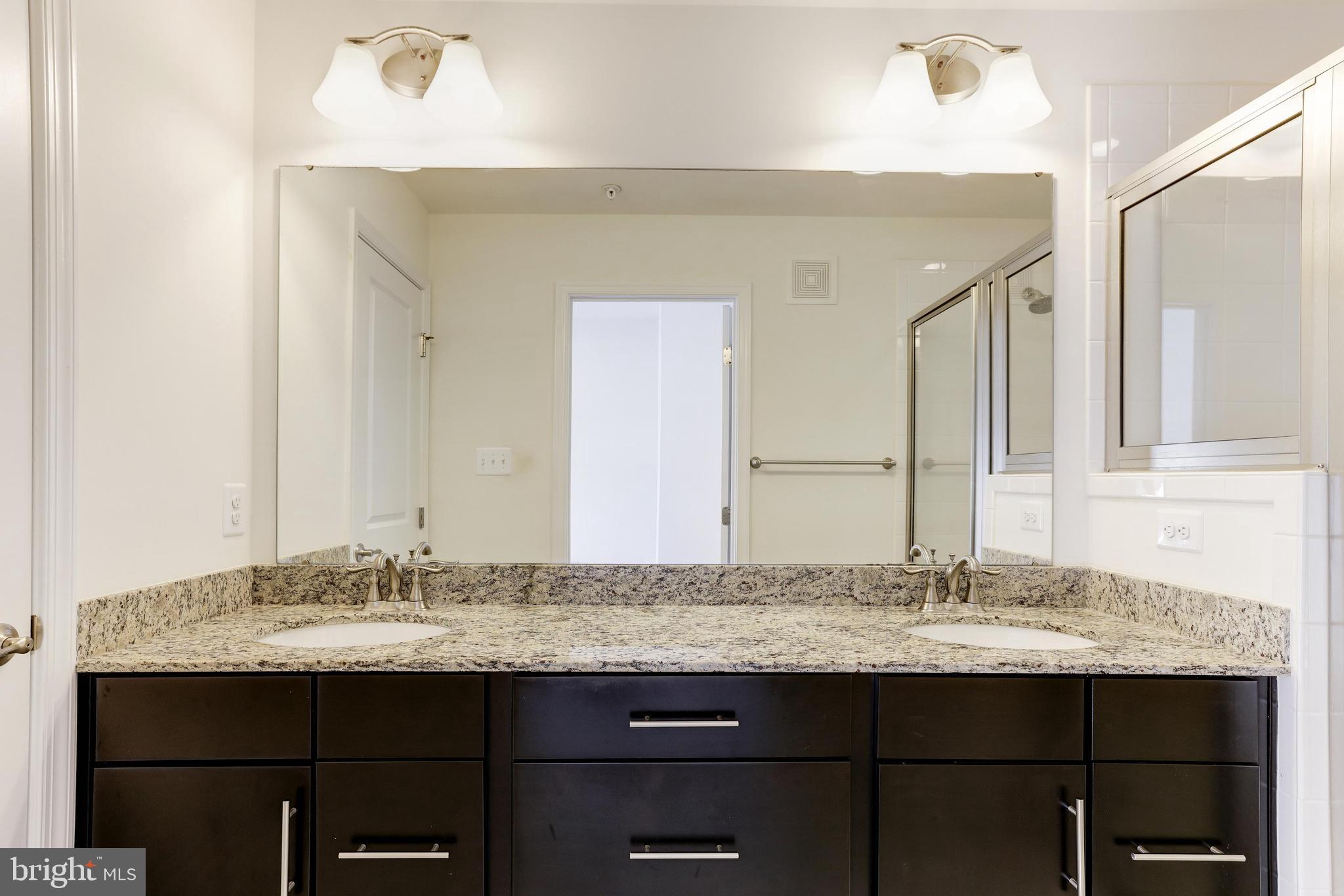 DISCOVERY SQUARE - Residential Lease