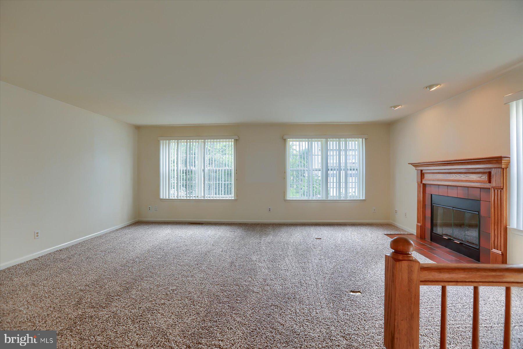 WOODSIDE COURT - Residential