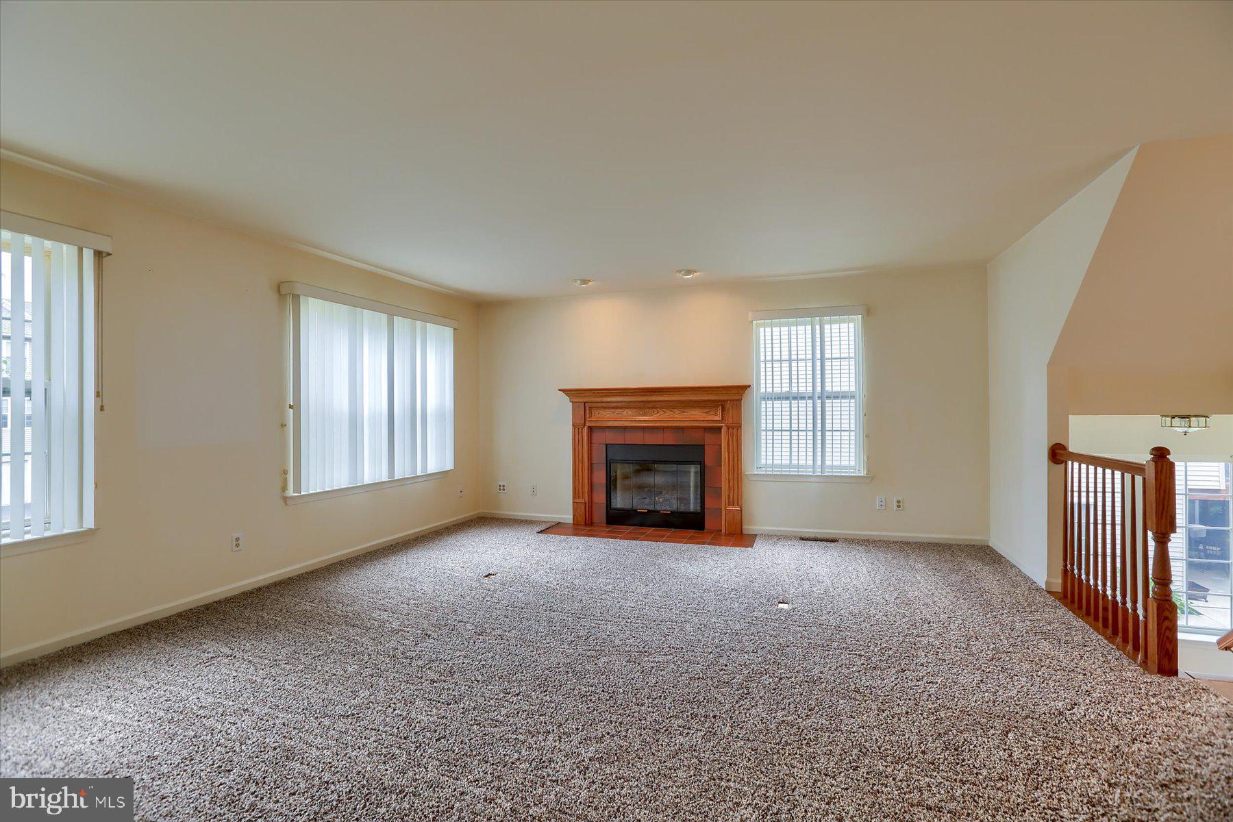 WOODSIDE COURT - Residential