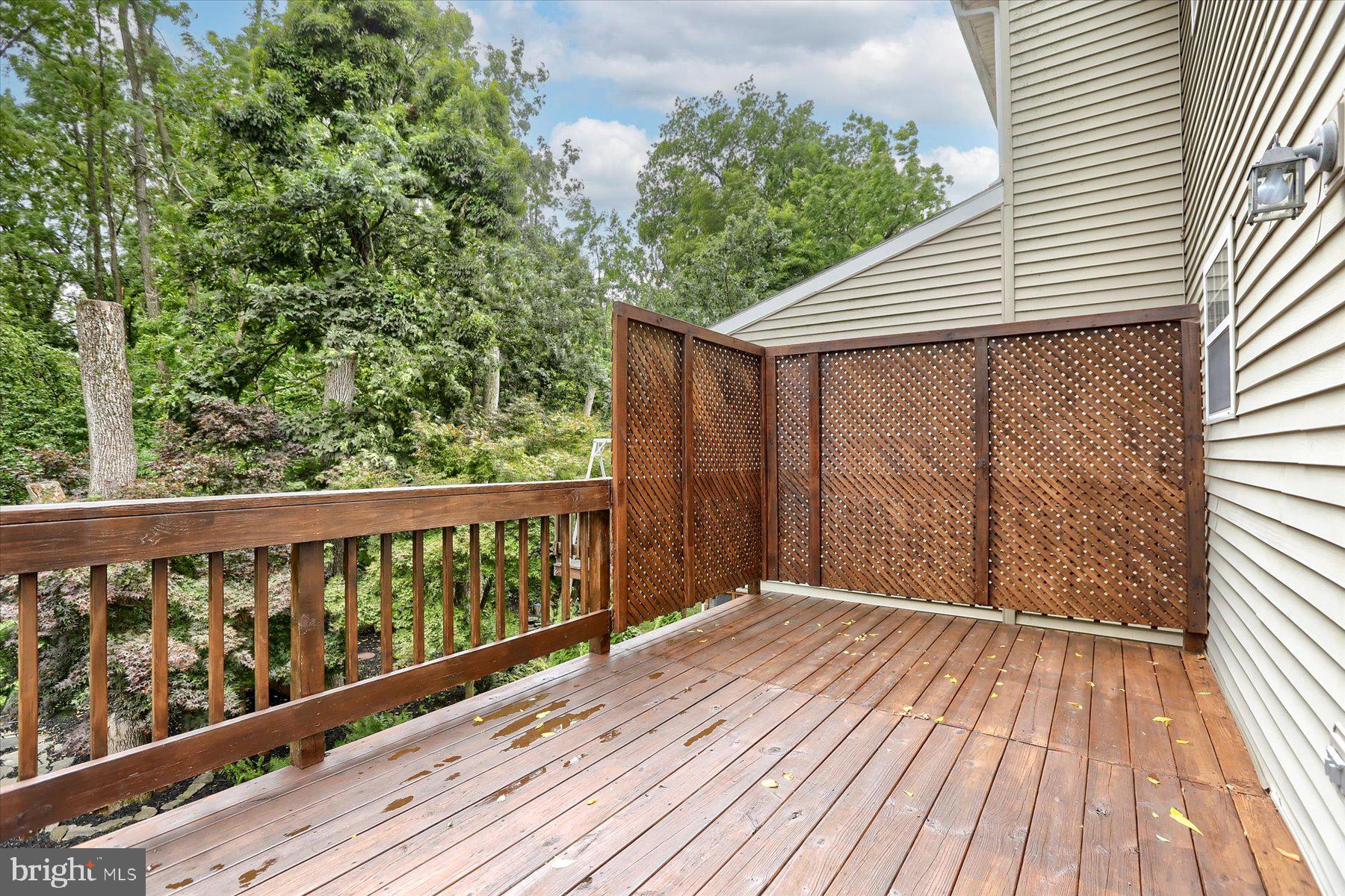 WOODSIDE COURT - Residential