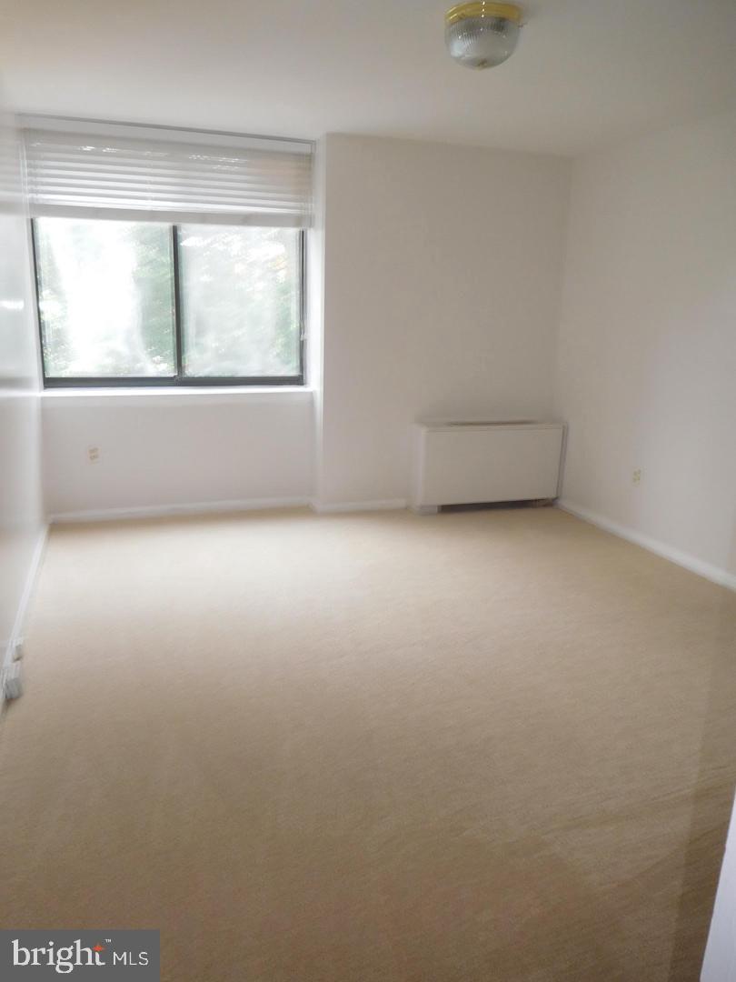 CARLYN PLACE - Residential