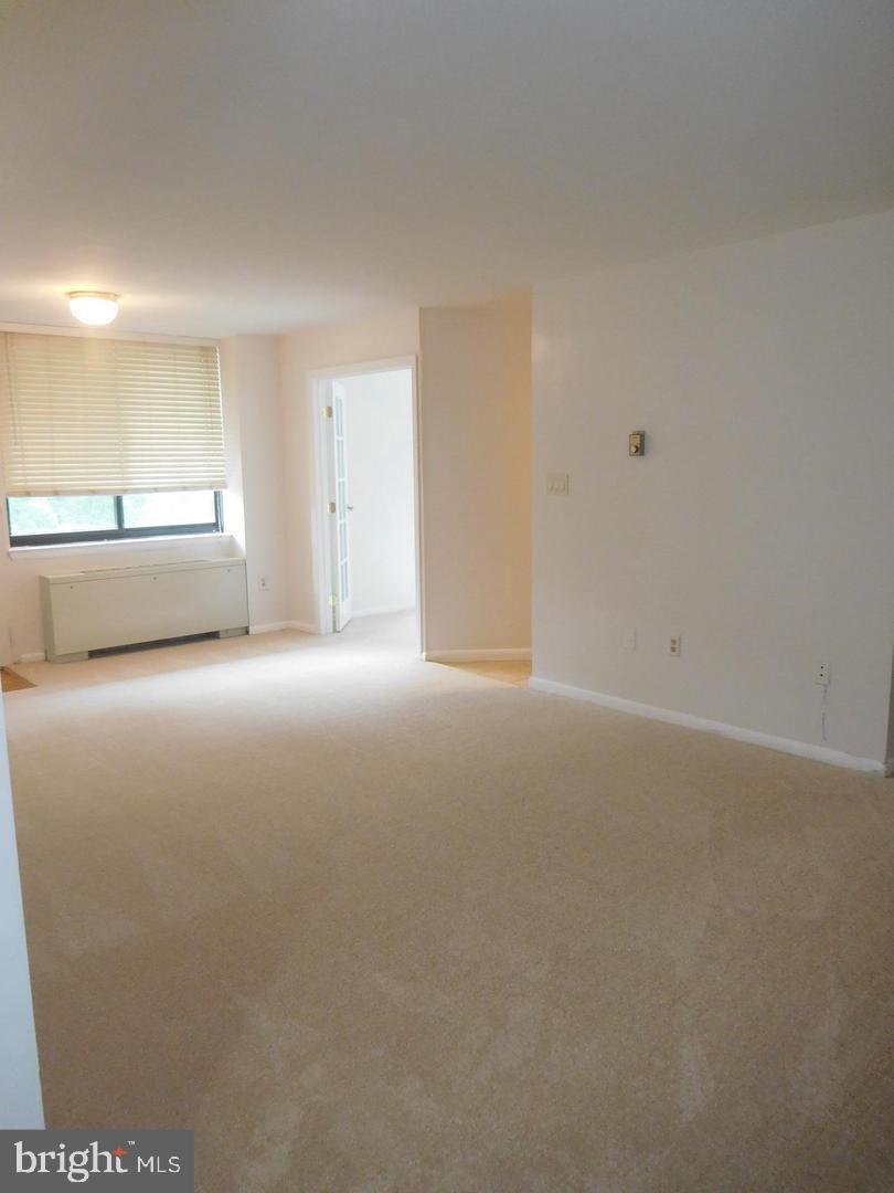 CARLYN PLACE - Residential