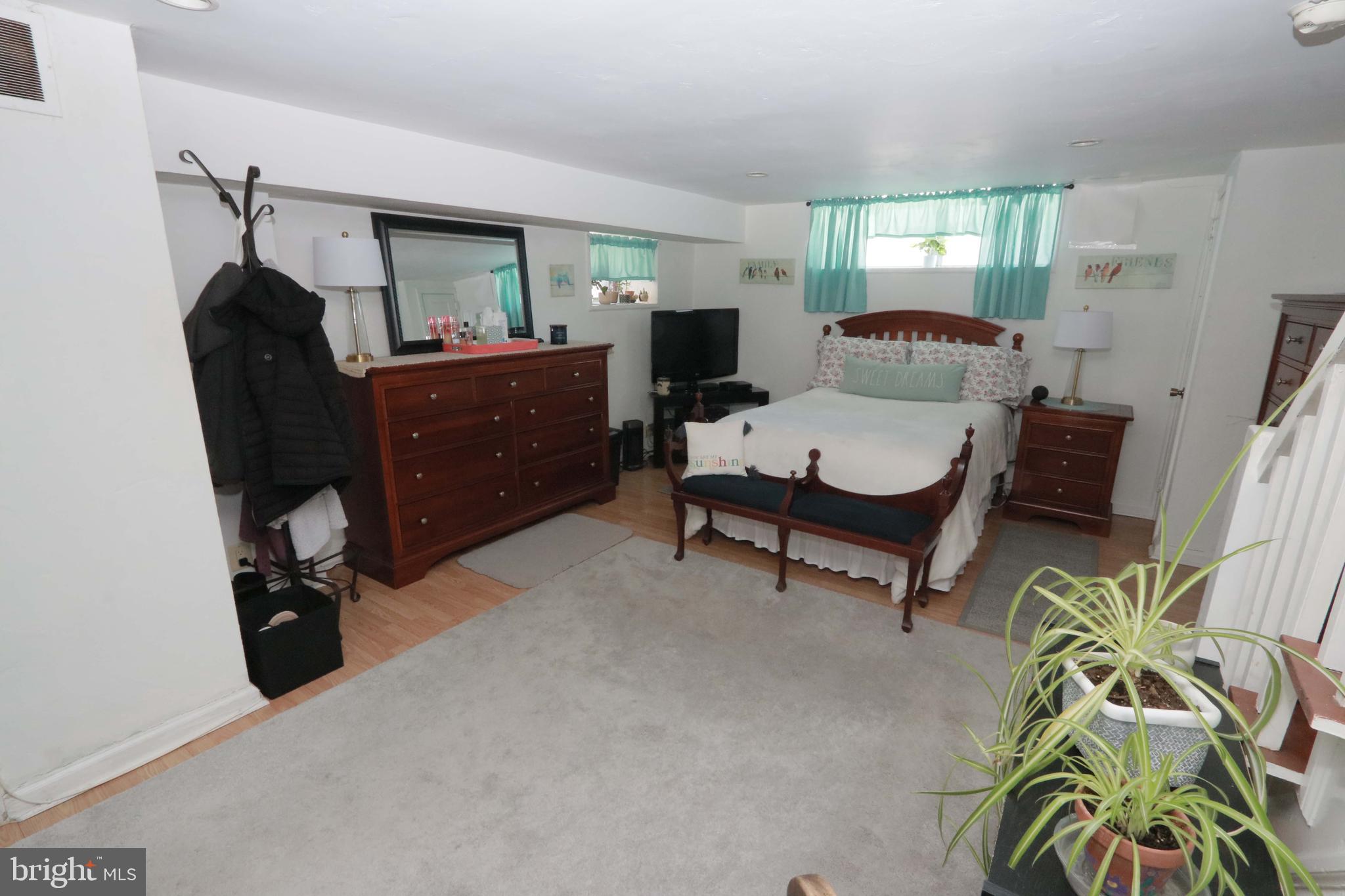 LEXINGTON PARK - Residential