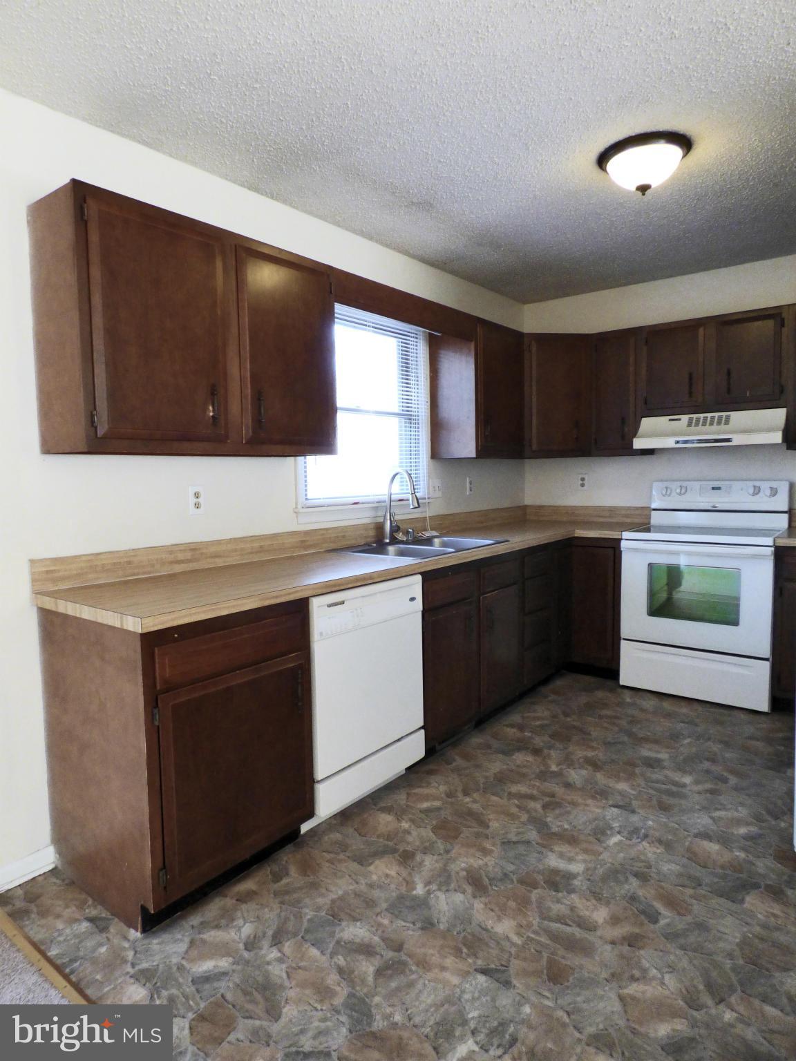 CEDAR COVE - Residential Lease