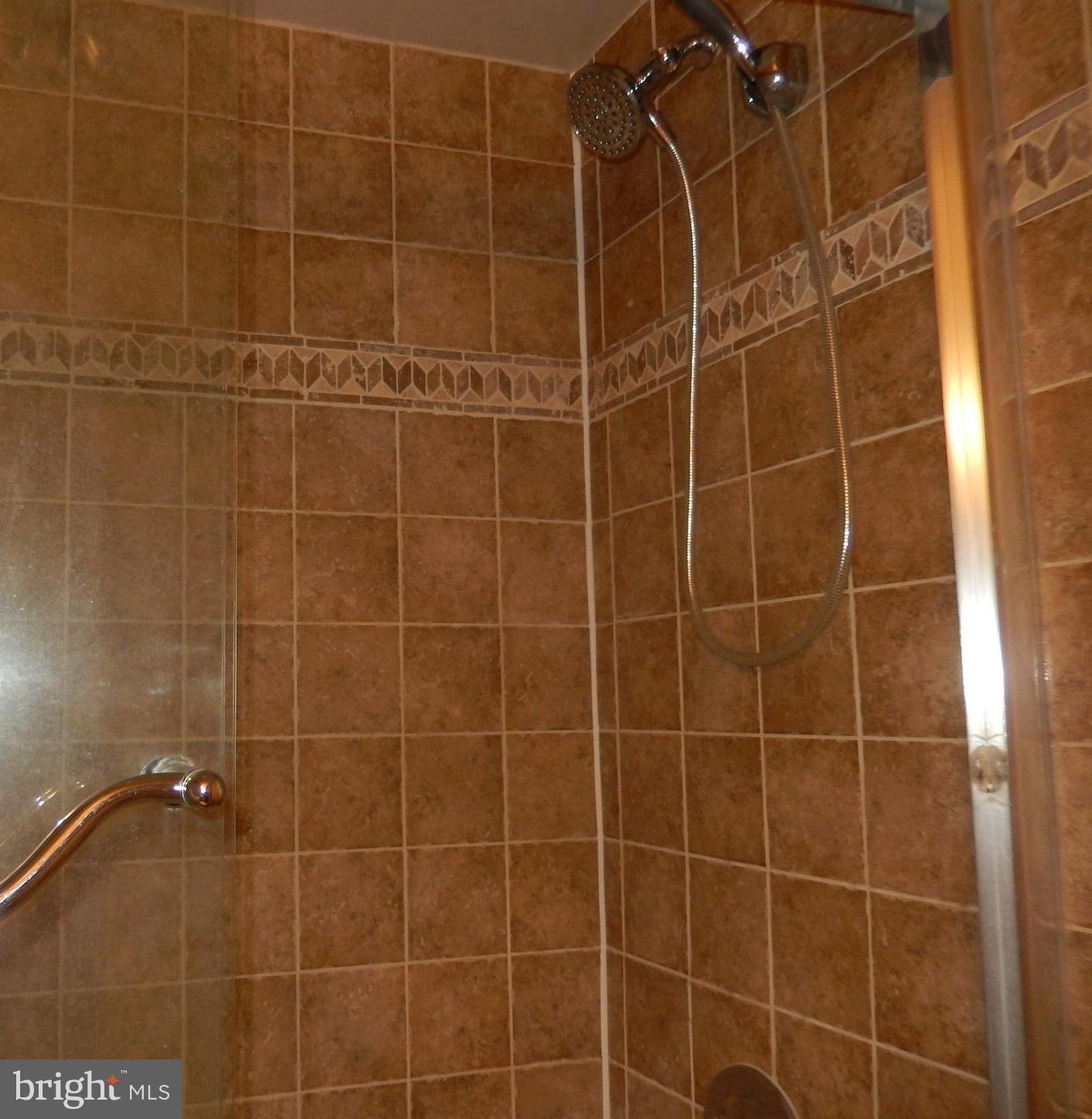 REGENCY AT MCLEAN - Residential Lease