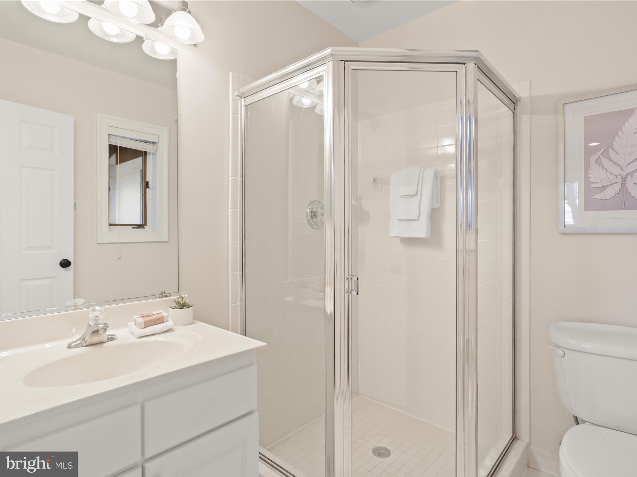 BROYHILL FOREST - Residential