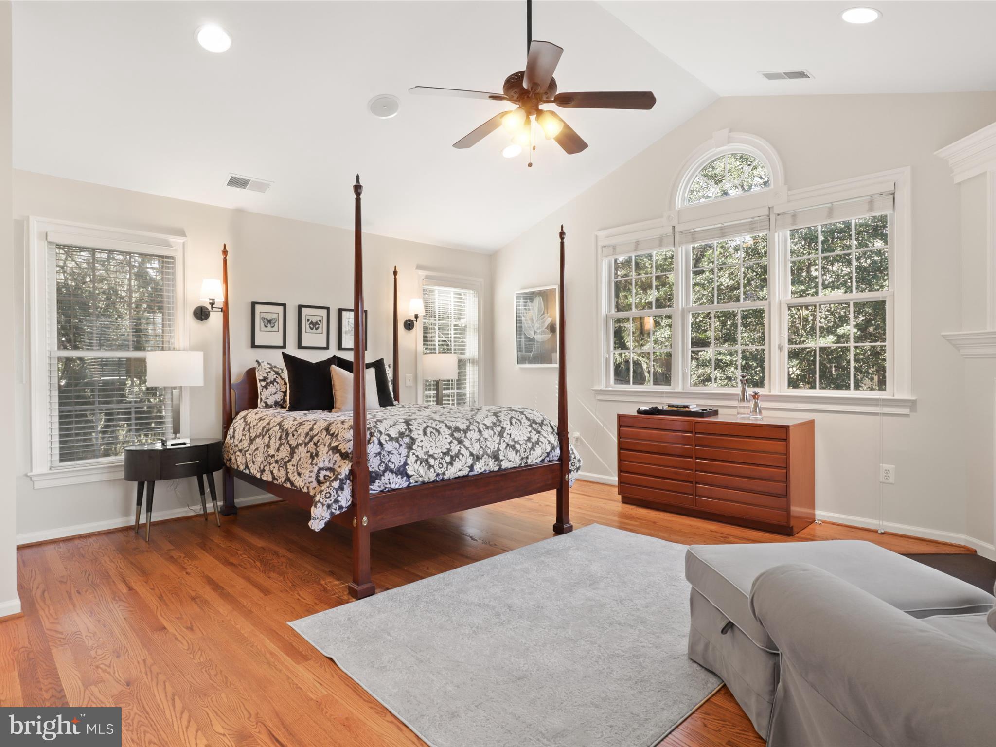 BROYHILL FOREST - Residential