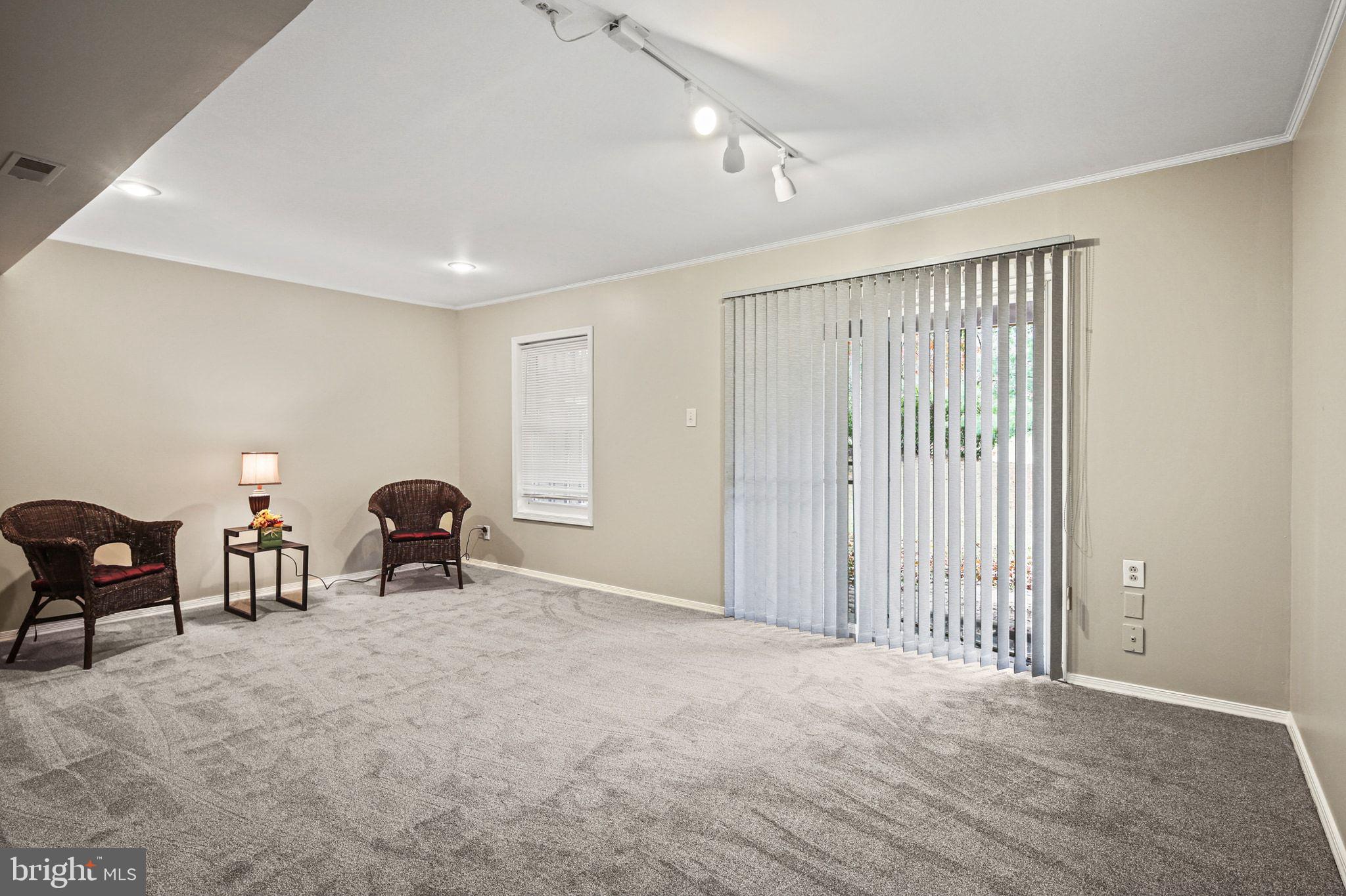 DORSEY HALL - Residential