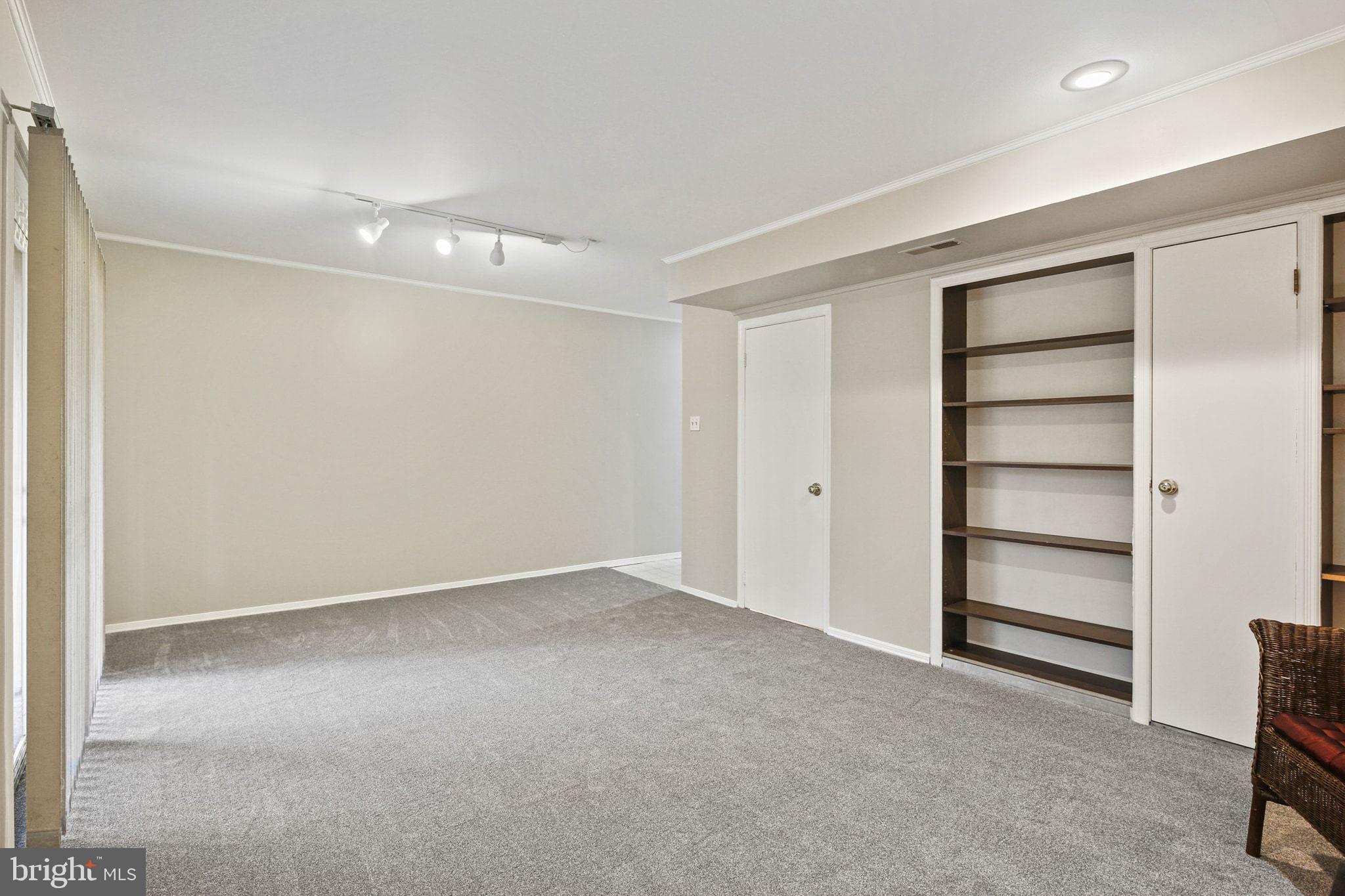 DORSEY HALL - Residential